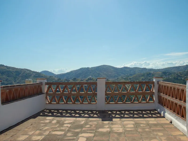 Rustic Charm and Incredible Views: Villa with Pool in the Countryside of Frigiliana