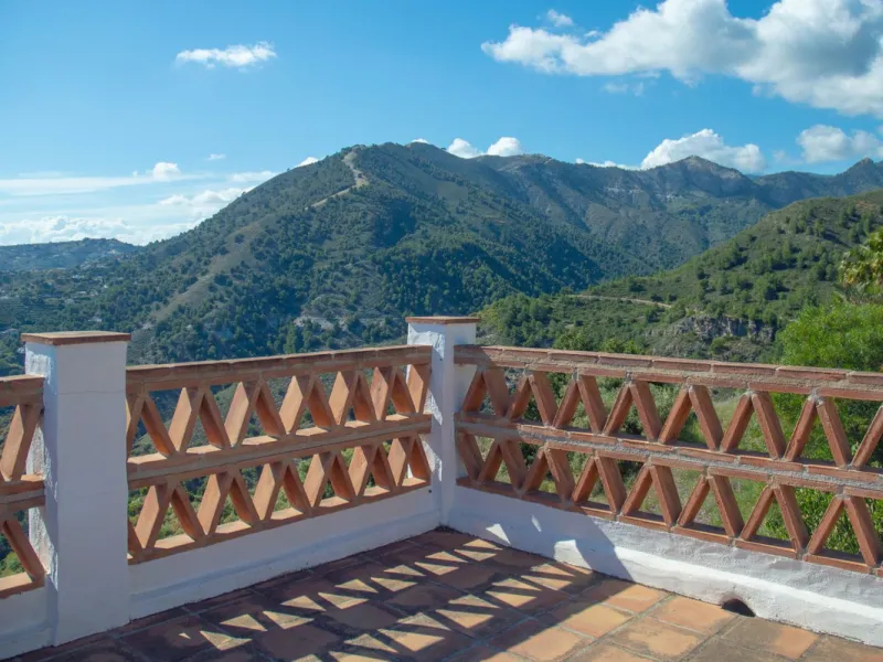Rustic Charm and Incredible Views: Villa with Pool in the Countryside of Frigiliana