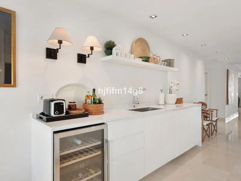 This unit is truly one of a kind. 3-bedroom apartment for sale in the prestigious Albatross Hill complex, located in the heart of Nueva Andalucía's Golf Valley. This elegant home offers the perfect blend of luxury, comfort, and convenience—ideal as a perm