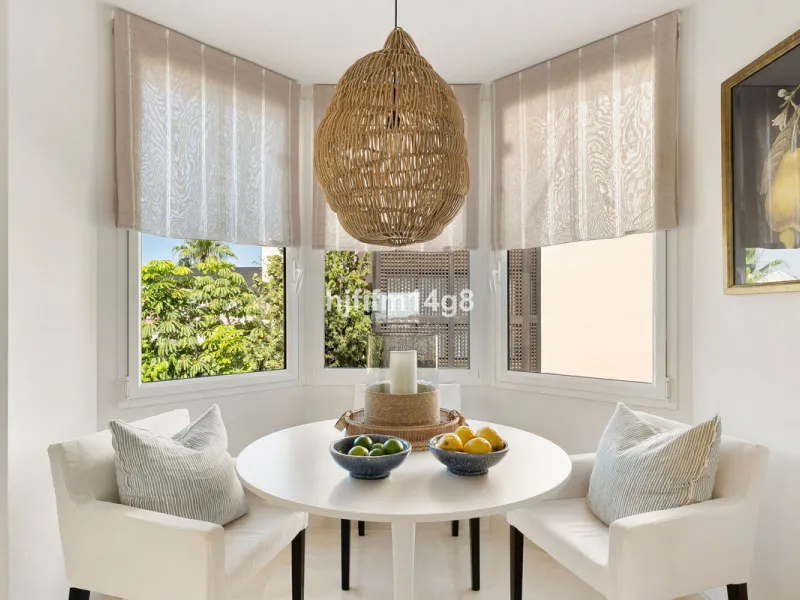 This unit is truly one of a kind. 3-bedroom apartment for sale in the prestigious Albatross Hill complex, located in the heart of Nueva Andalucía's Golf Valley. This elegant home offers the perfect blend of luxury, comfort, and convenience—ideal as a perm