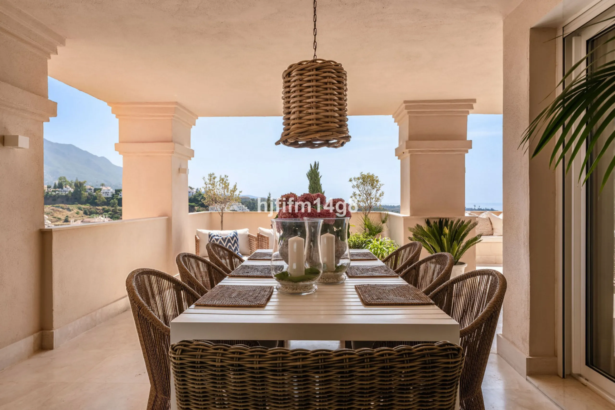 This unit is truly one of a kind. 3-bedroom apartment for sale in the prestigious Albatross Hill complex, located in the heart of Nueva Andalucía's Golf Valley. This elegant home offers the perfect blend of luxury, comfort, and convenience—ideal as a perm