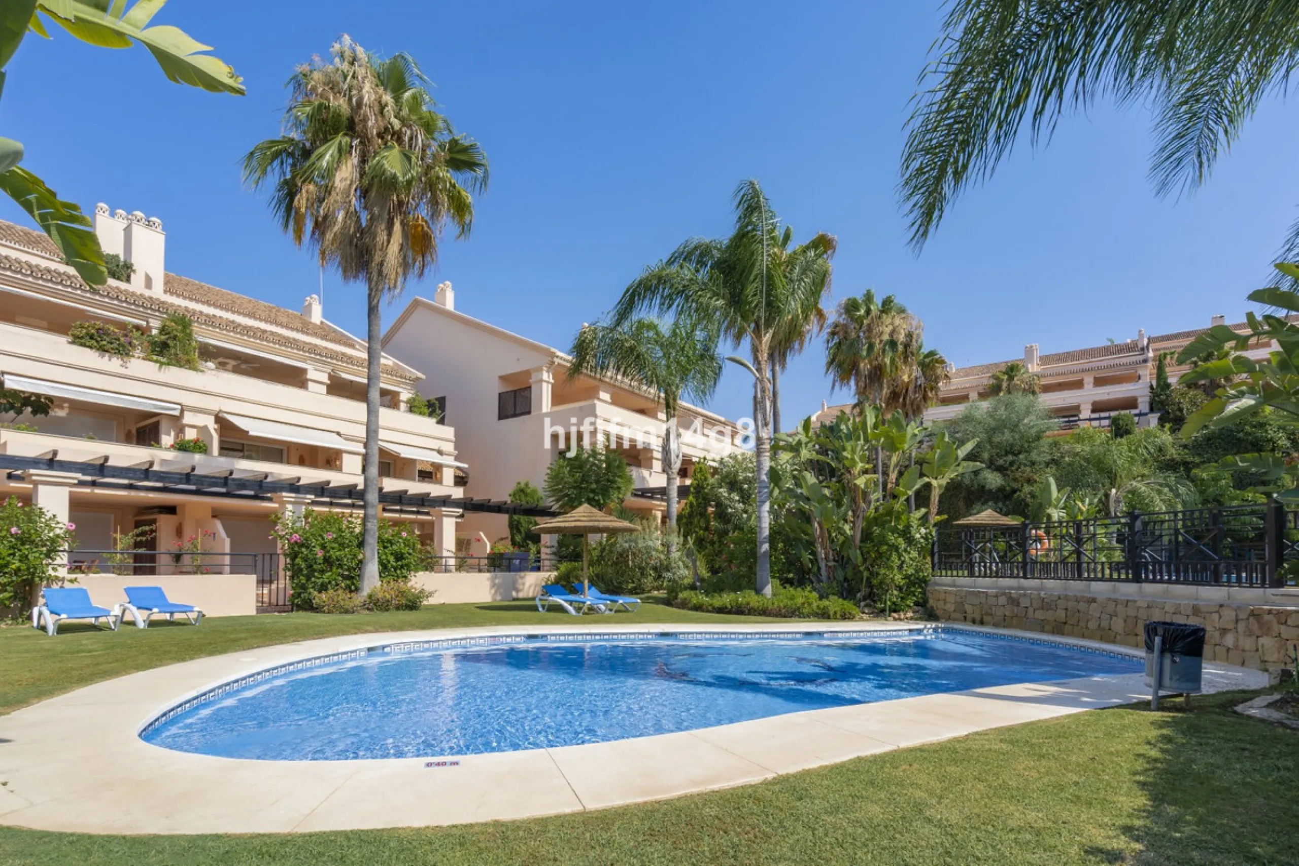 This unit is truly one of a kind. 3-bedroom apartment for sale in the prestigious Albatross Hill complex, located in the heart of Nueva Andalucía's Golf Valley. This elegant home offers the perfect blend of luxury, comfort, and convenience—ideal as a perm
