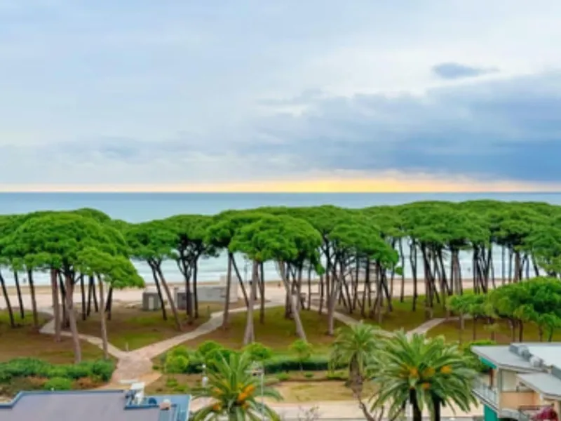 Modern and exclusive penthouse with sea views in La Pineda, Tarragona