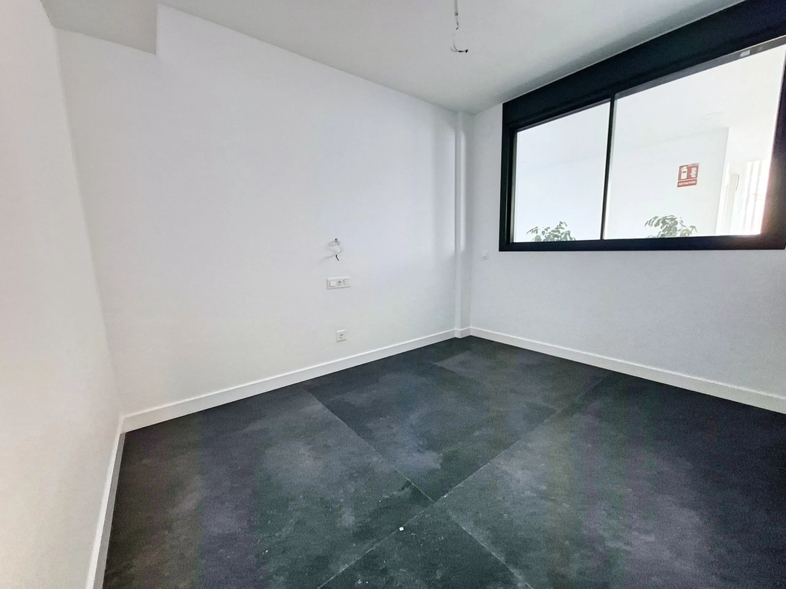 BRAND NEW-  READY NOW-  UNIT IN CARAT HIGUERON- EXCEPTIONAL SEA VIEWS- LARGE EAST FACING TERRACE- CONCIERGE SERVICE- CHRISTIAN DIOR GYMNASIUM INDOOR HEATED SWIMMING POOL- WALK TO THE BEACH AND ENJOY RESORT FACILITIES. Ready now to move in and enjoy this u