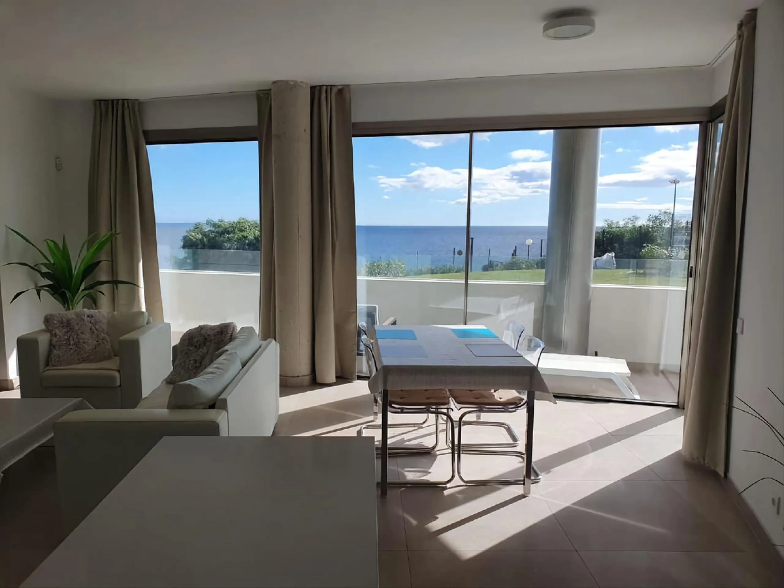 Luxury 3-Bedroom Apartment with Sea Views in "Aria by the Beach", Mijas (Málaga)