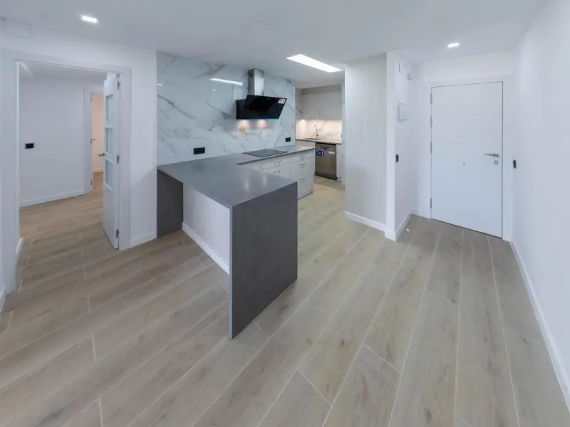 Apartamento reformado con vistas al mar en La Pineda, Tarragona