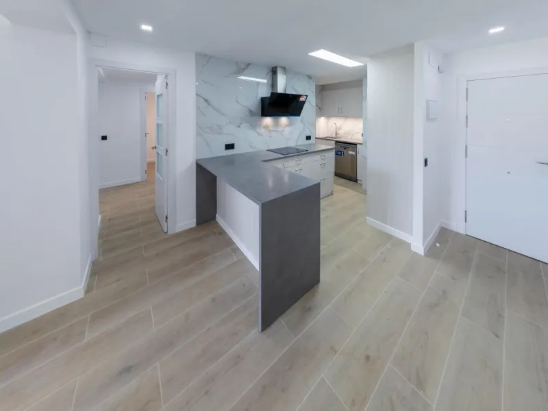 Apartamento reformado con vistas al mar en La Pineda, Tarragona