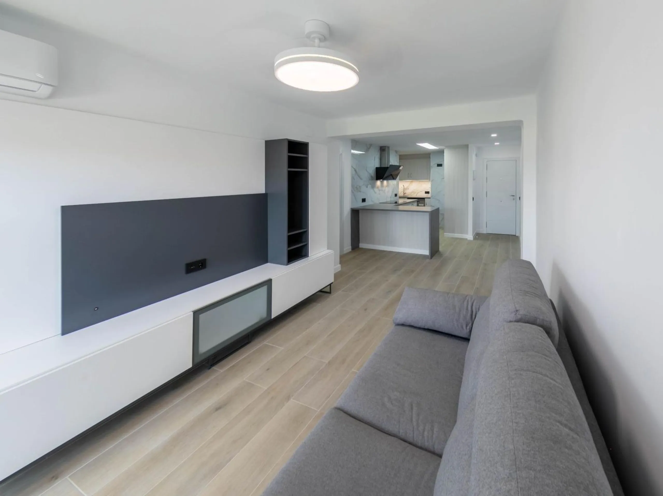 Apartamento reformado con vistas al mar en La Pineda, Tarragona