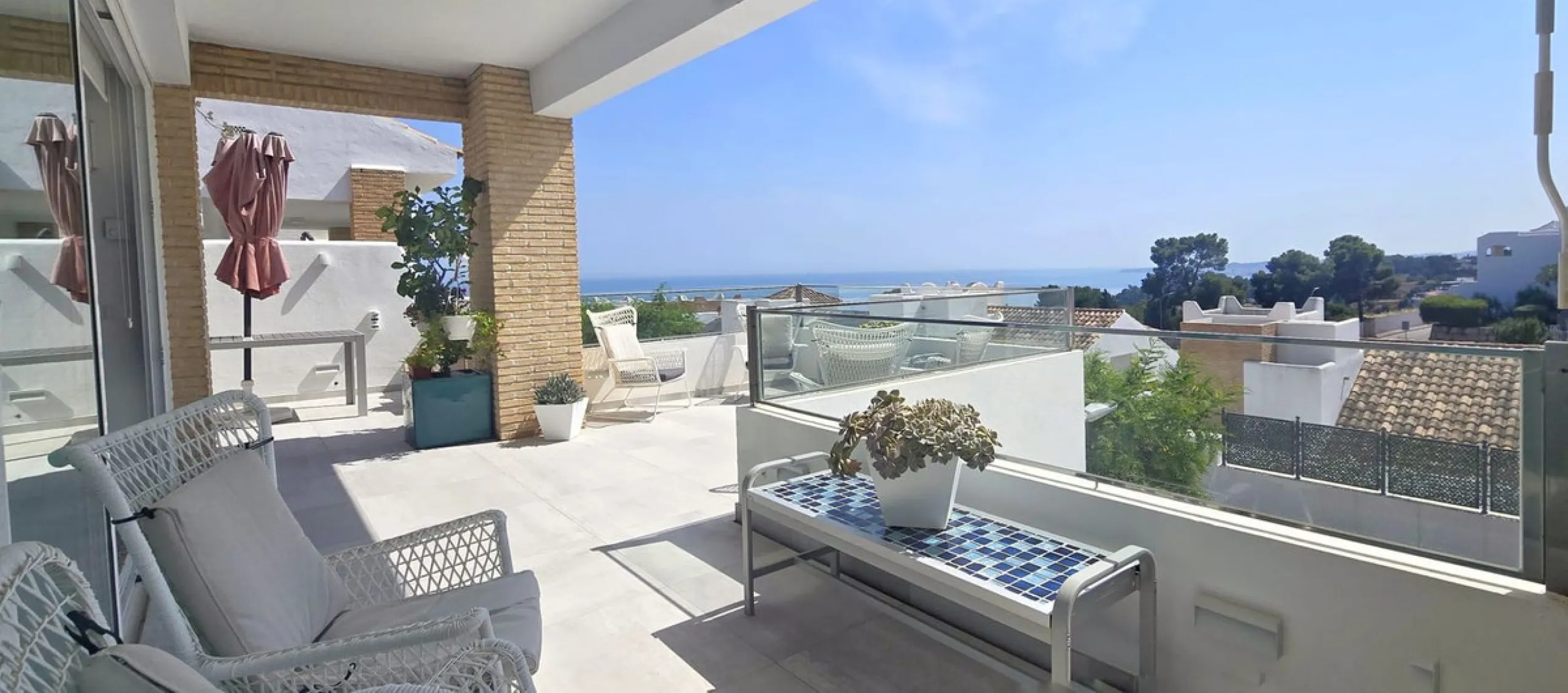 House - Detached Villa в продаже в Benalmadena, Málaga. В доме 4 спален и 4 ванных комнат. Площадь дома 310 м²