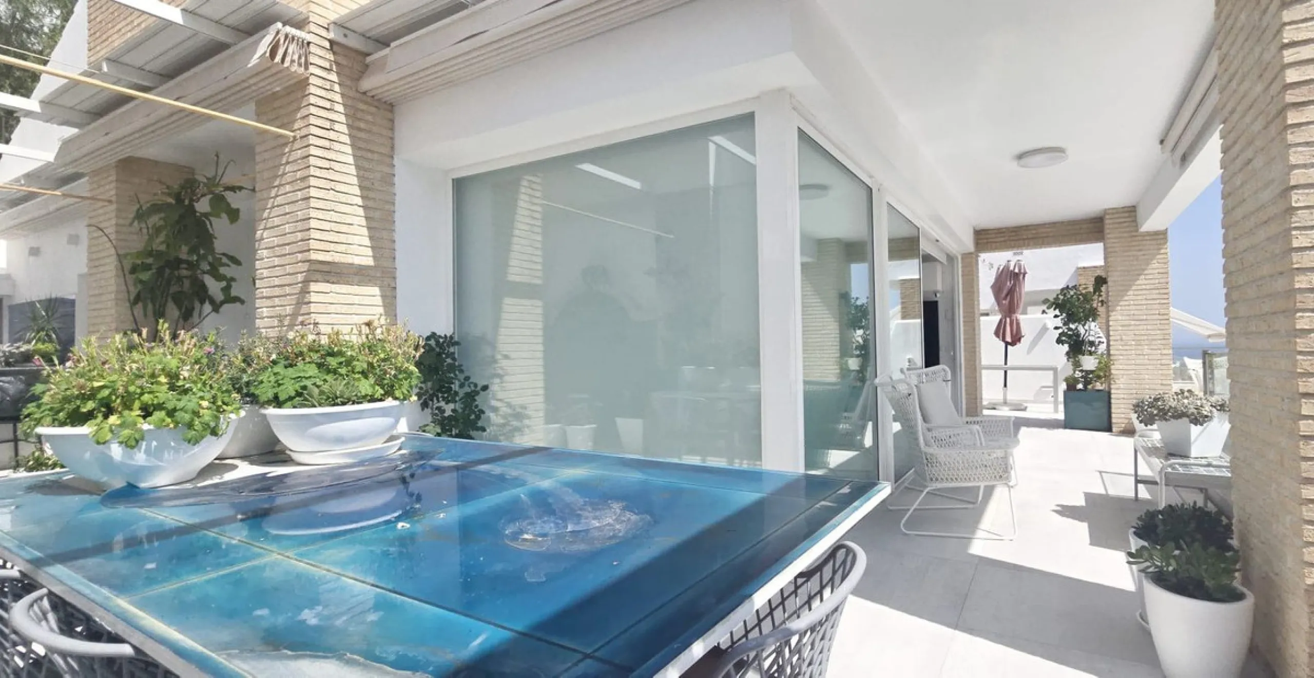 House - Detached Villa в продаже в Benalmadena, Málaga. В доме 4 спален и 4 ванных комнат. Площадь дома 310 м²
