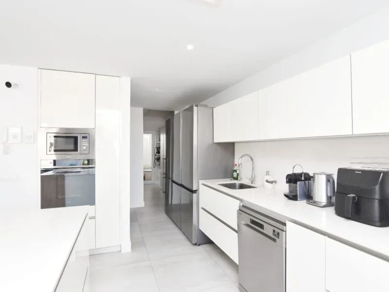 House - Detached Villa в продаже в Benalmadena, Málaga. В доме 4 спален и 4 ванных комнат. Площадь дома 310 м²