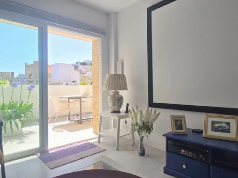 House - Detached Villa в продаже в Benalmadena, Málaga. В доме 4 спален и 4 ванных комнат. Площадь дома 310 м²