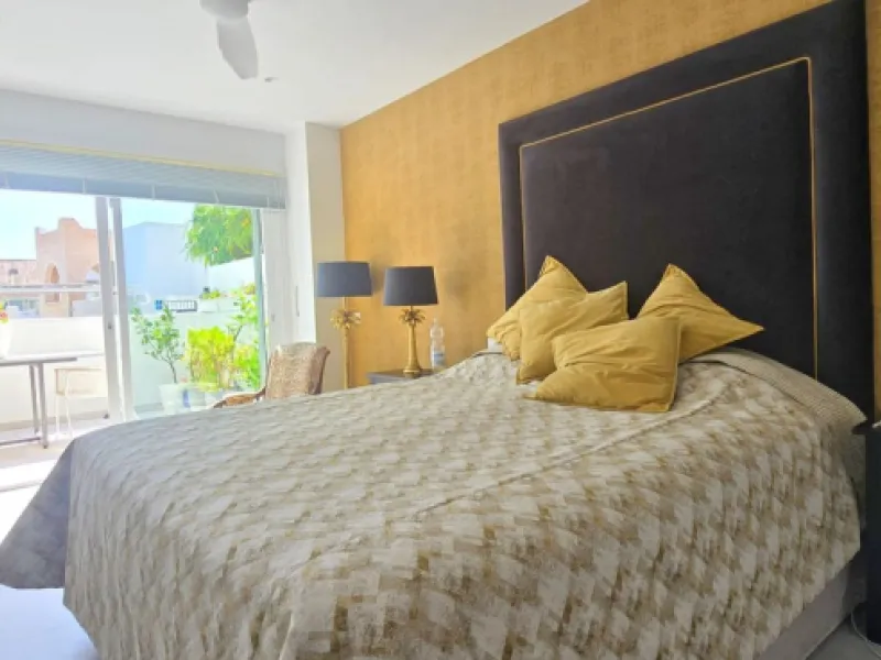 House - Detached Villa в продаже в Benalmadena, Málaga. В доме 4 спален и 4 ванных комнат. Площадь дома 310 м²