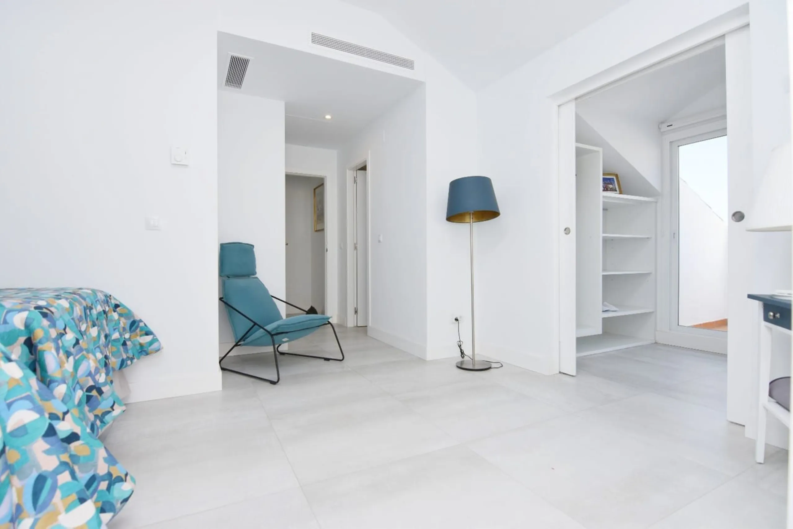 House - Detached Villa в продаже в Benalmadena, Málaga. В доме 4 спален и 4 ванных комнат. Площадь дома 310 м²
