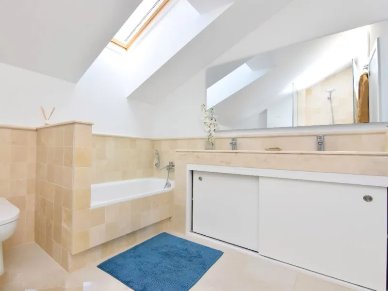 House - Detached Villa в продаже в Benalmadena, Málaga. В доме 4 спален и 4 ванных комнат. Площадь дома 310 м²