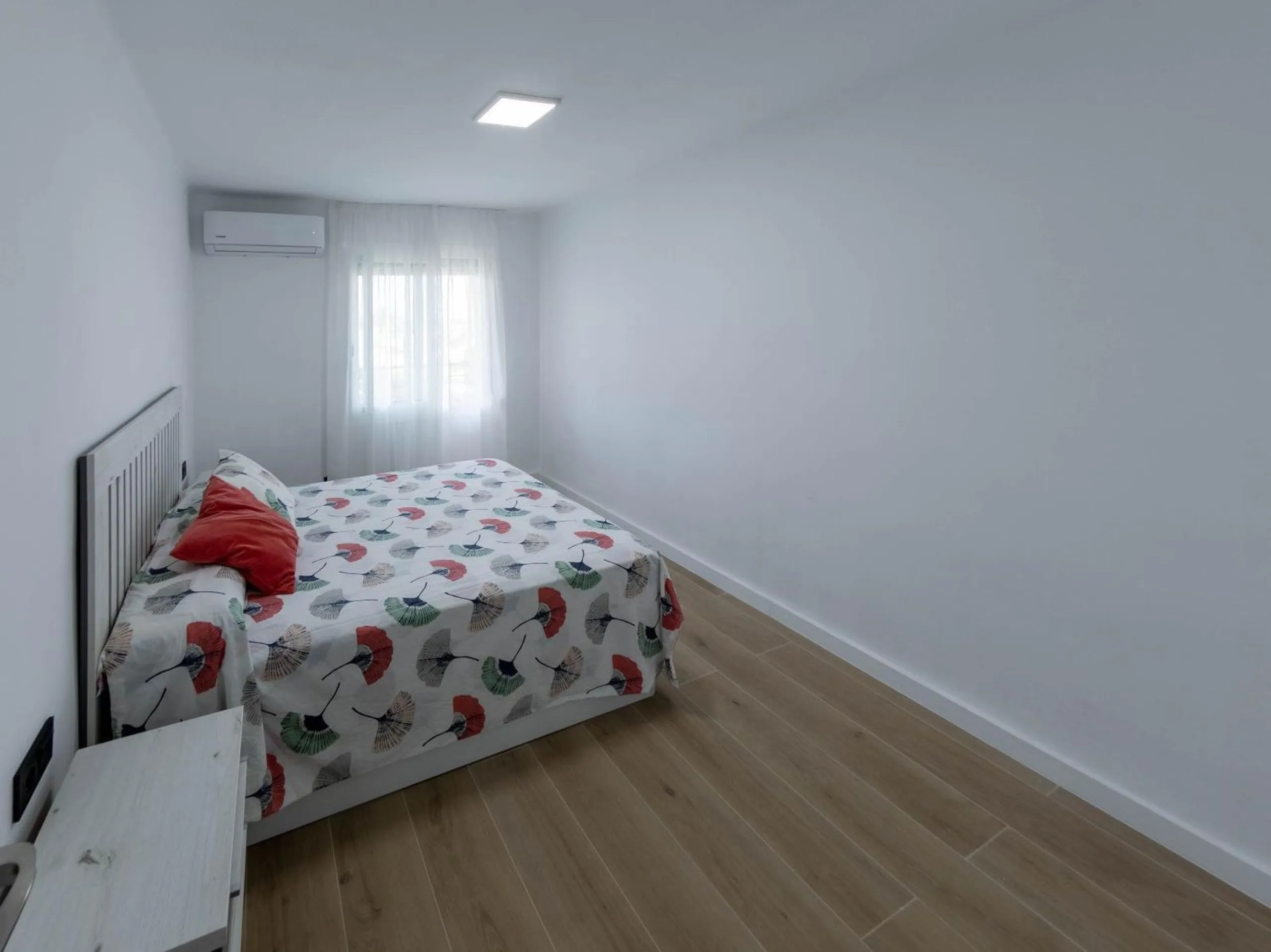 Apartamento reformado con vistas al mar en La Pineda, Tarragona