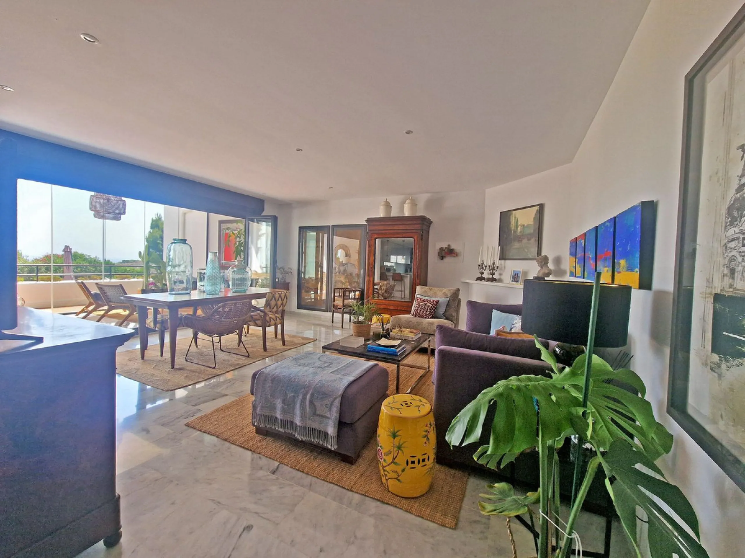 An Exceptional Property in Calahonda with Breathtaking Views and Impeccable Design