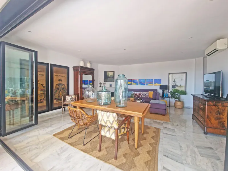 An Exceptional Property in Calahonda with Breathtaking Views and Impeccable Design
