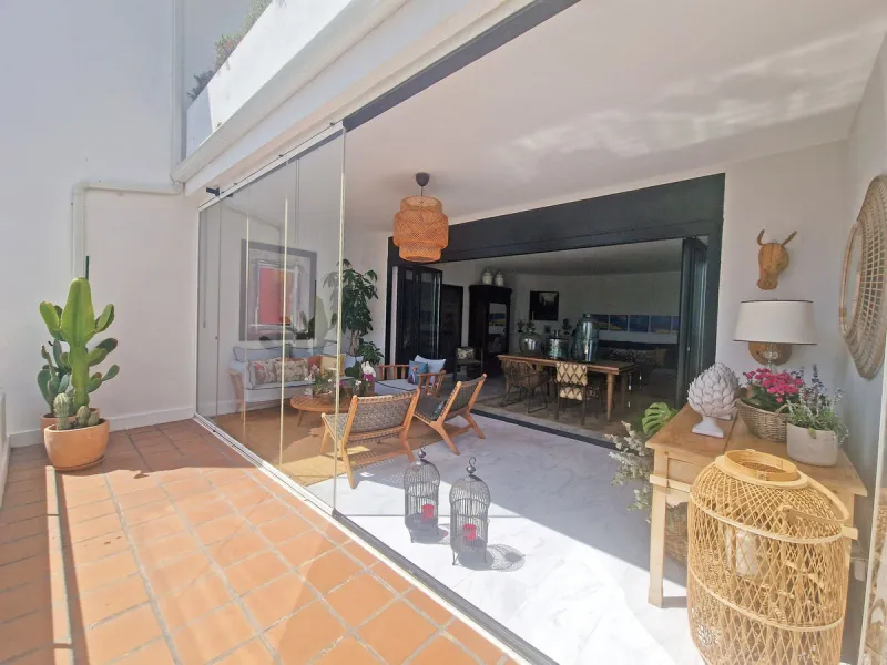 An Exceptional Property in Calahonda with Breathtaking Views and Impeccable Design