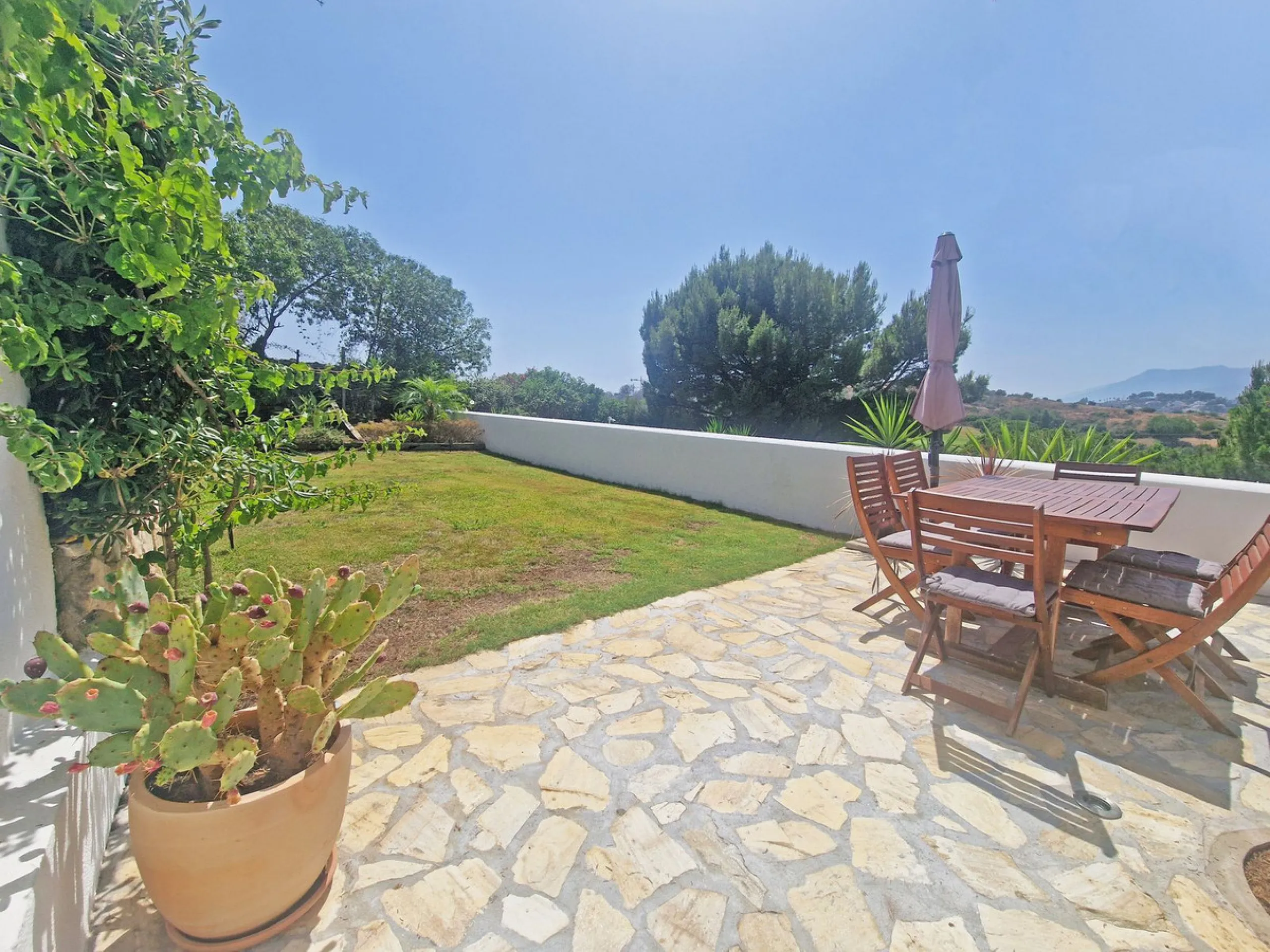 An Exceptional Property in Calahonda with Breathtaking Views and Impeccable Design