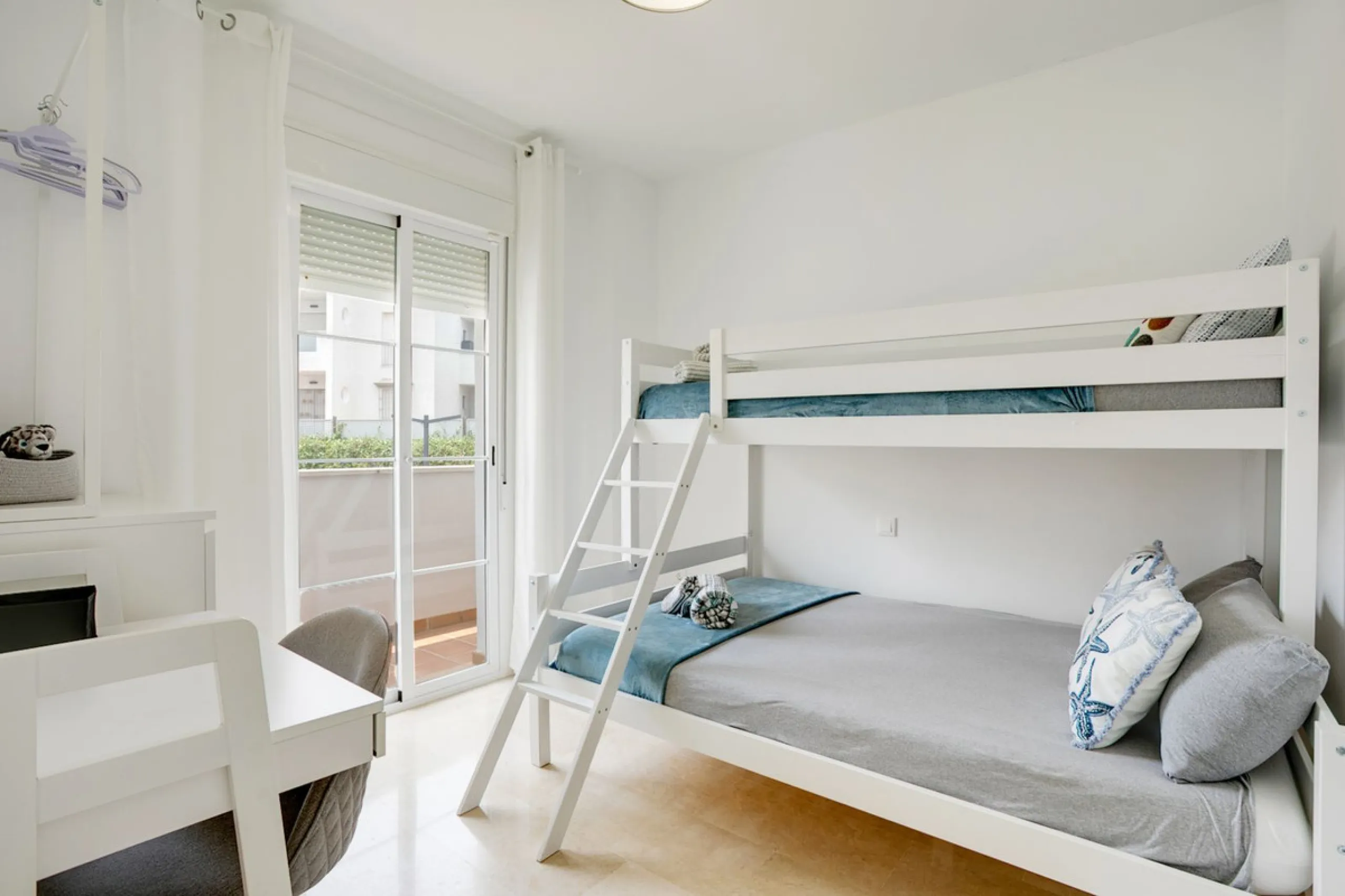 Charming 3-Bedroom Apartment with Stunning Sea Views – Manilva, Costa del Sol