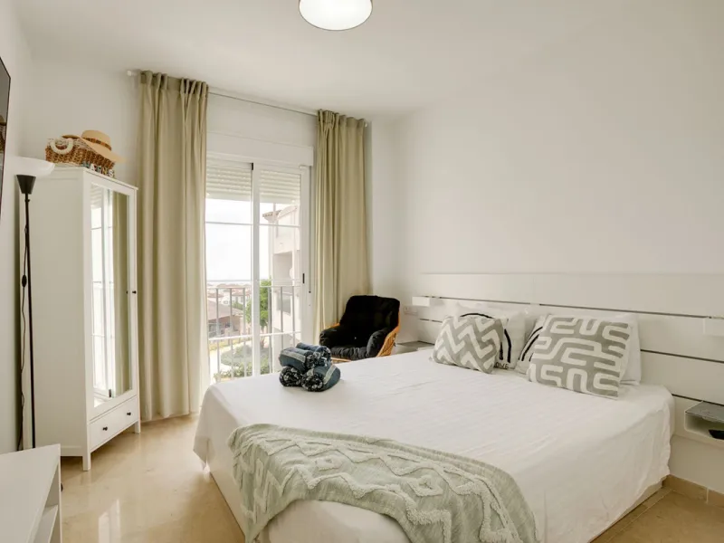 Charming 3-Bedroom Apartment with Stunning Sea Views – Manilva, Costa del Sol