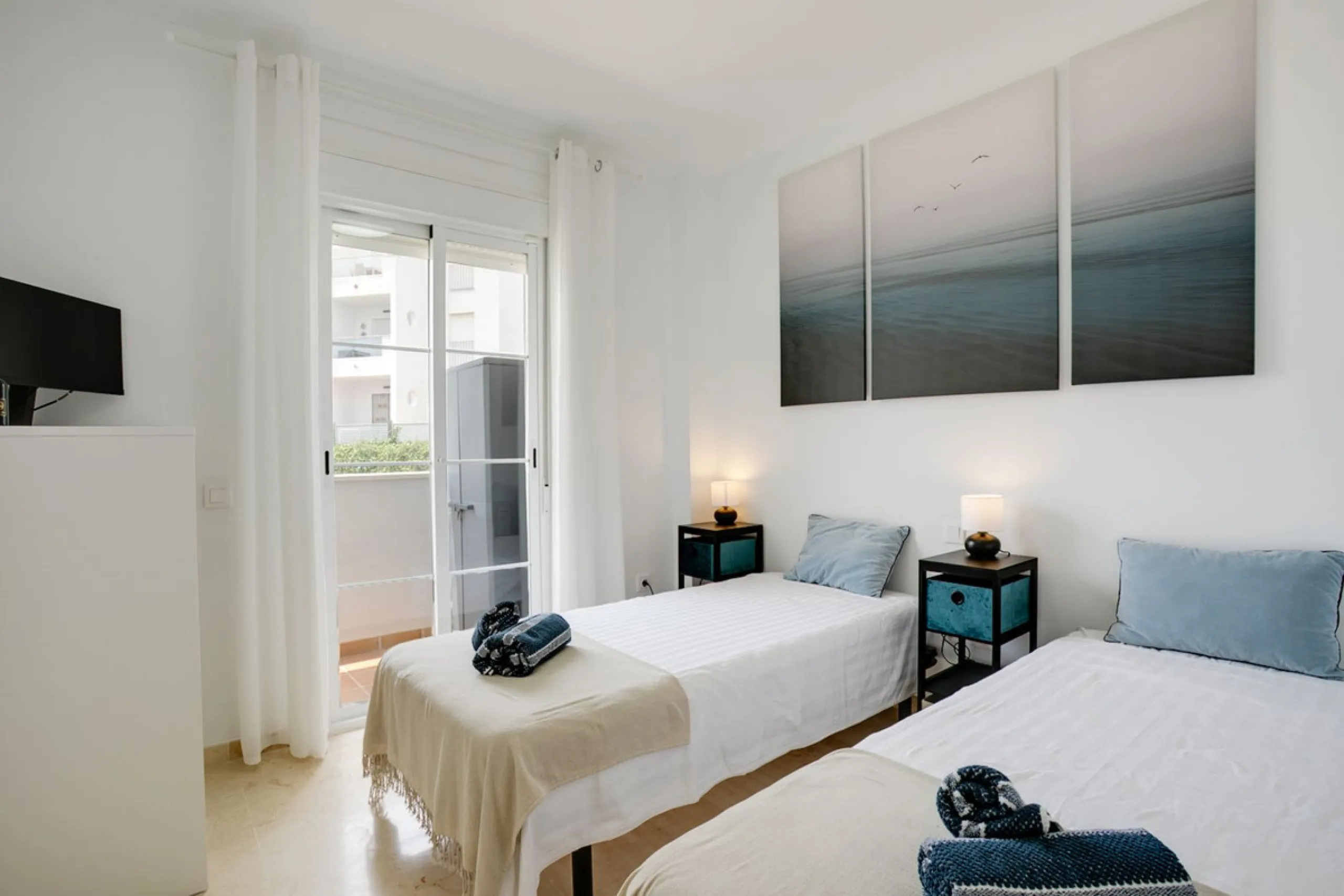 Charming 3-Bedroom Apartment with Stunning Sea Views – Manilva, Costa del Sol