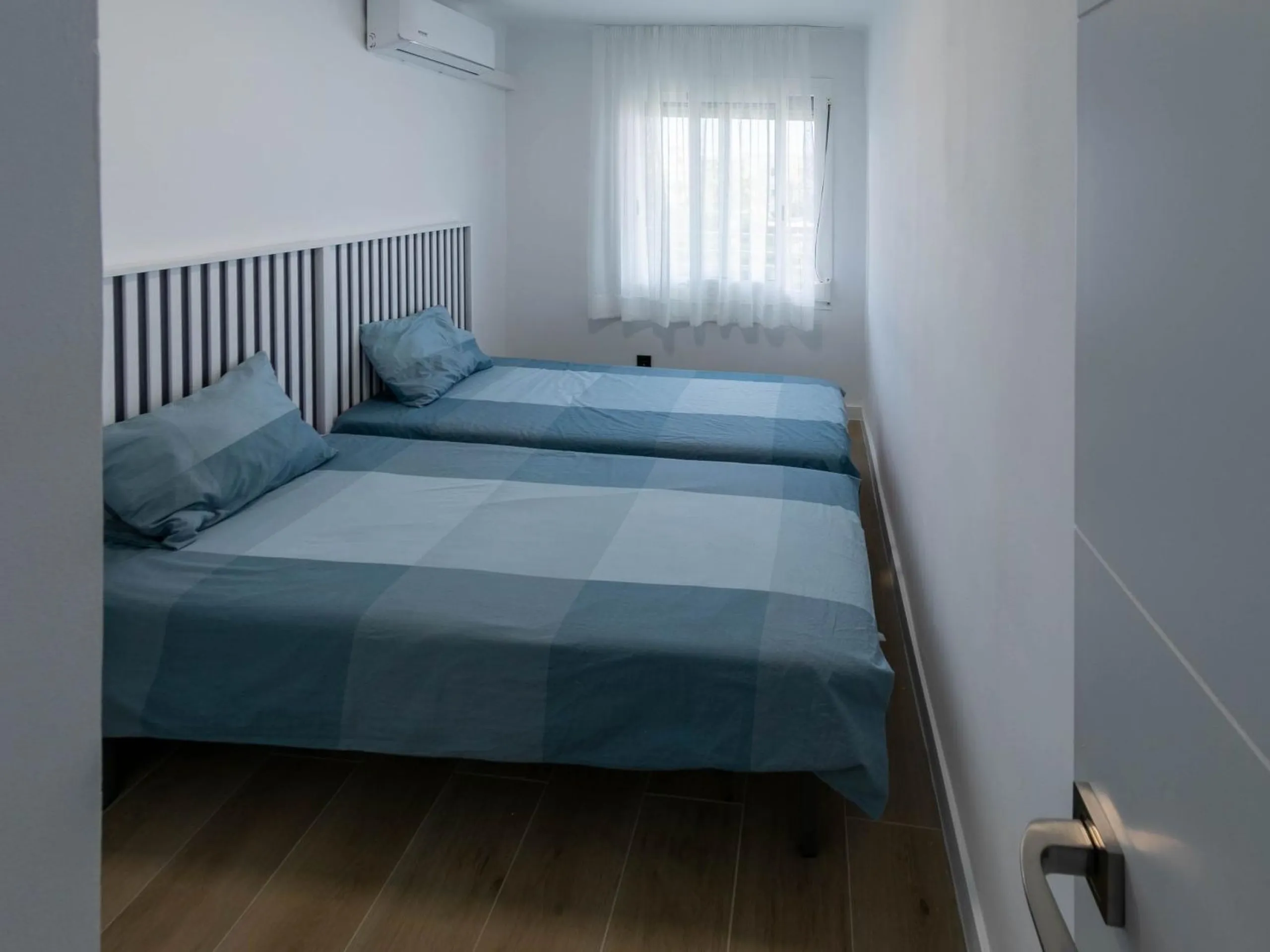 Apartamento reformado con vistas al mar en La Pineda, Tarragona