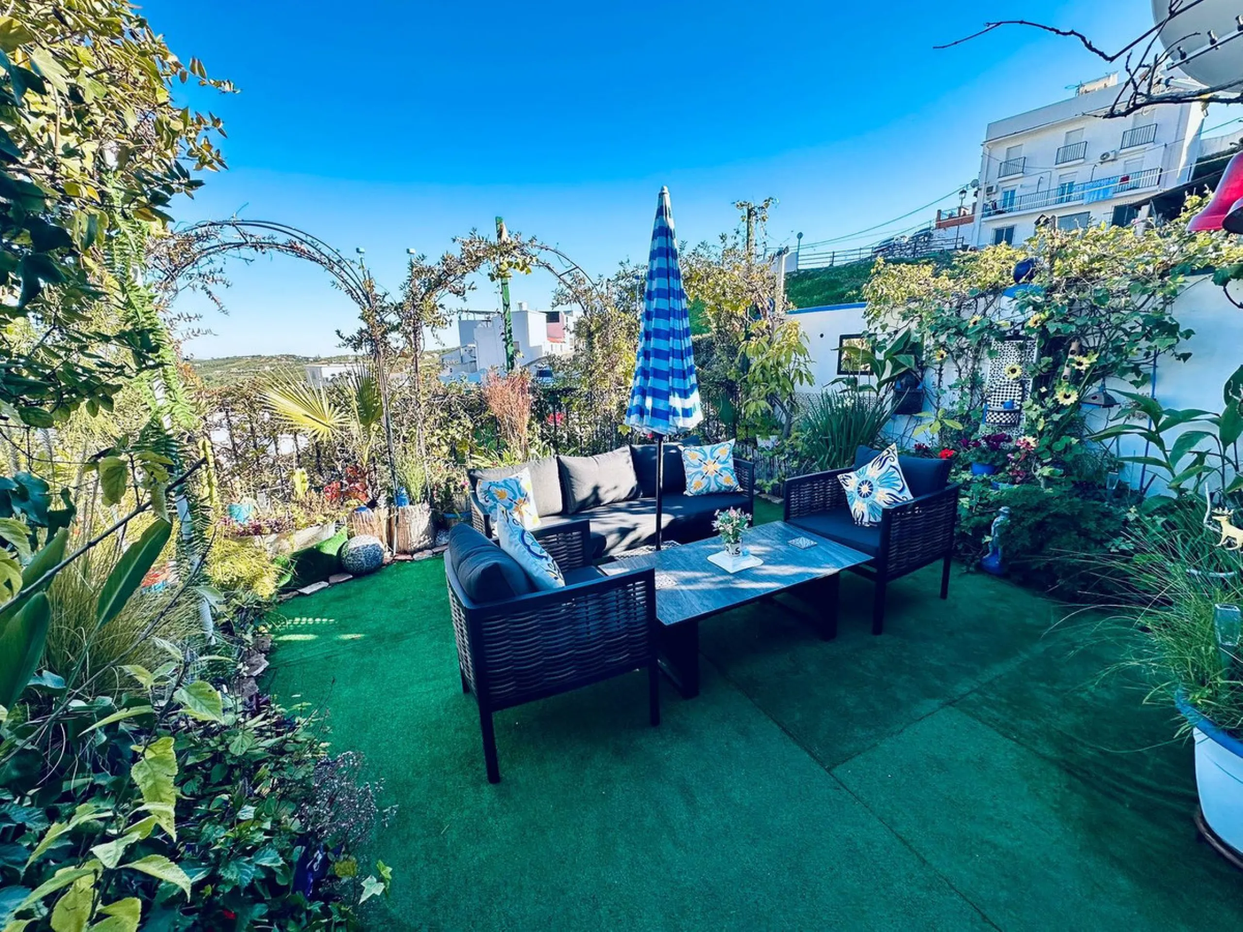 Charming Multi-Level Property with Panoramic Mountain Views in Tolox
