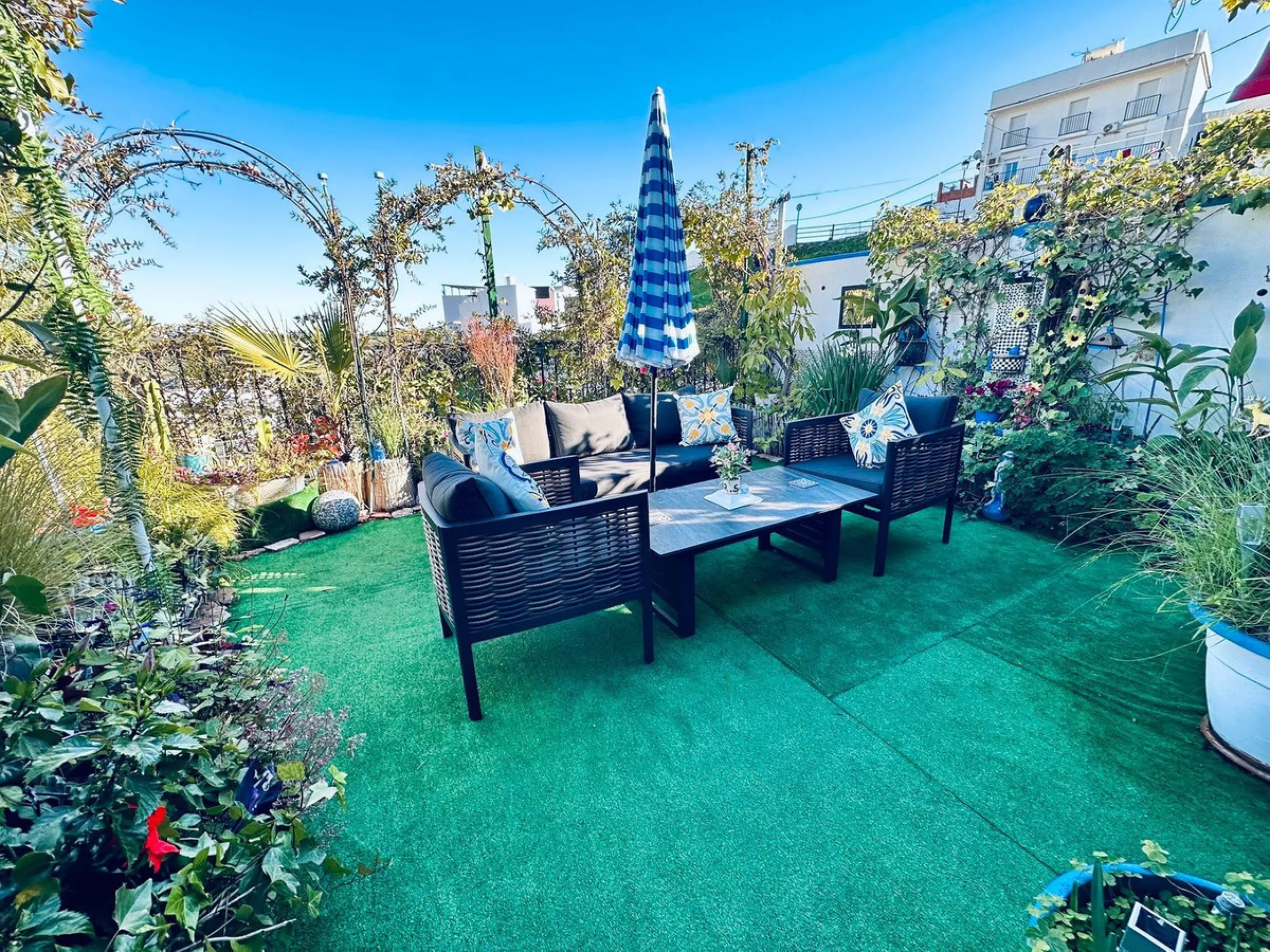 Charming Multi-Level Property with Panoramic Mountain Views in Tolox