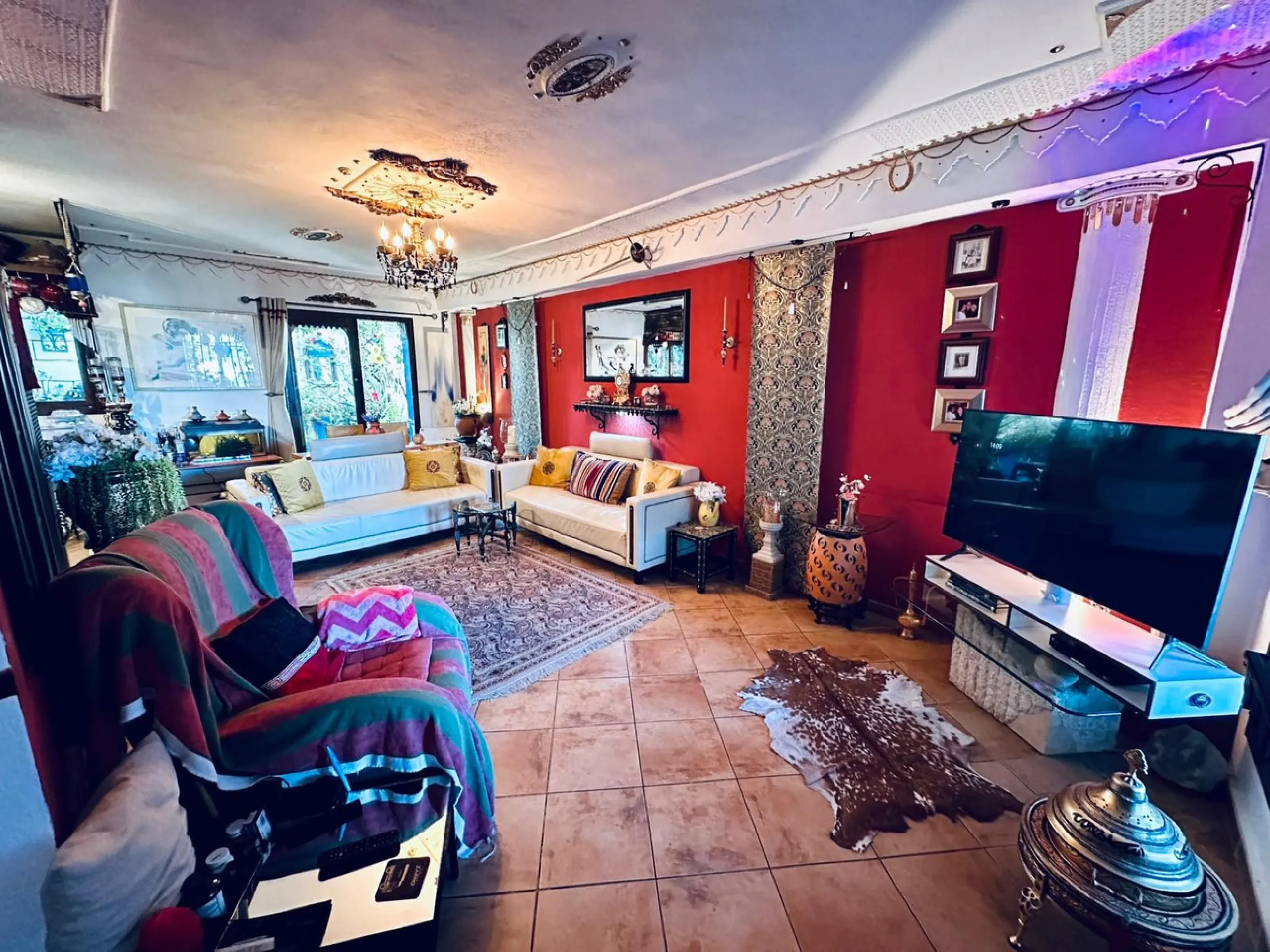 Charming Multi-Level Property with Panoramic Mountain Views in Tolox