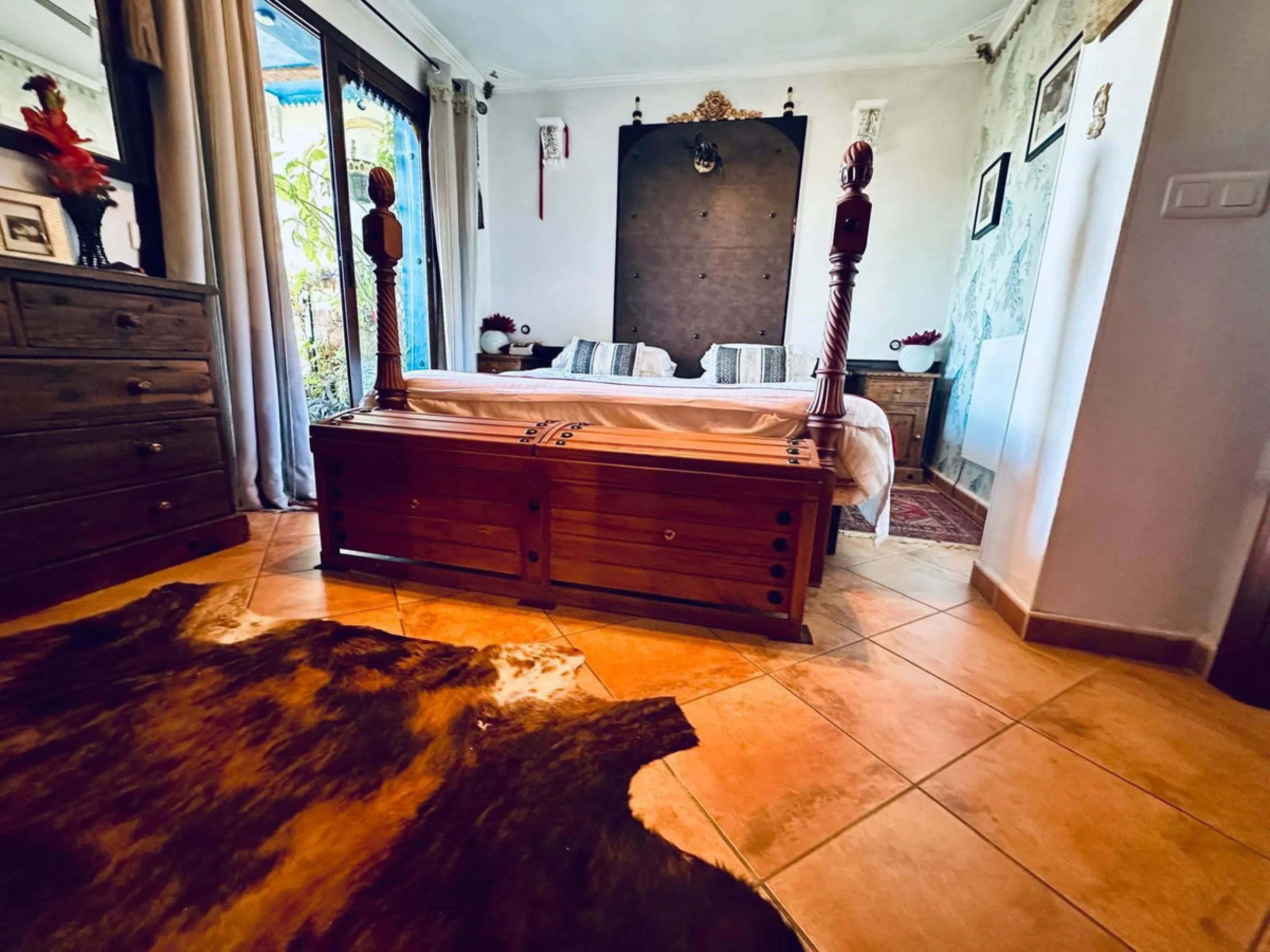 Charming Multi-Level Property with Panoramic Mountain Views in Tolox