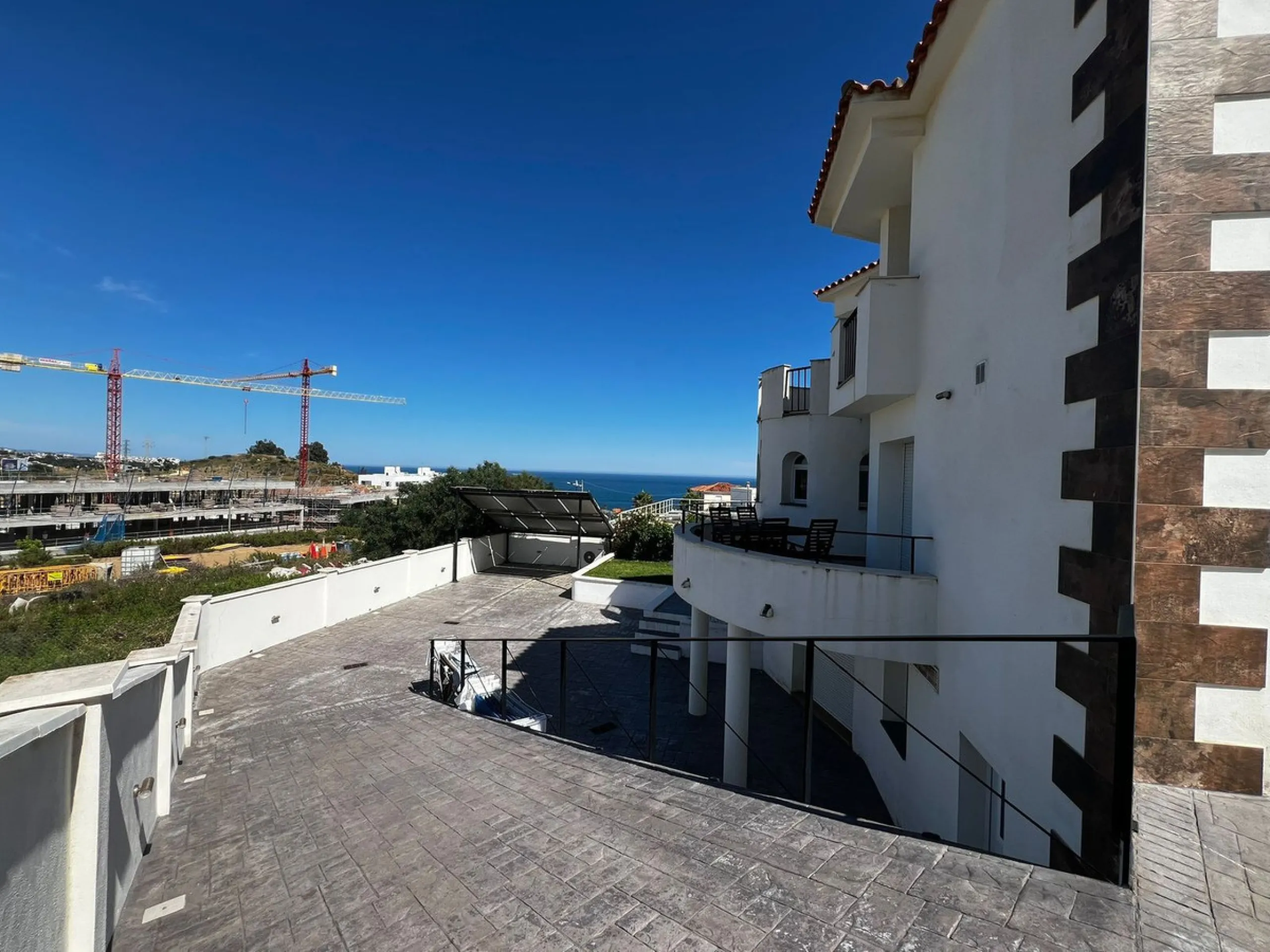 For Sale – Stunning Renovated Villa in Estepona