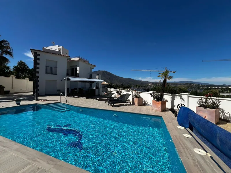 For Sale – Stunning Renovated Villa in Estepona