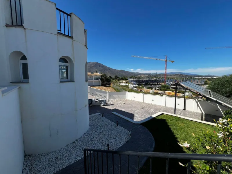 For Sale – Stunning Renovated Villa in Estepona