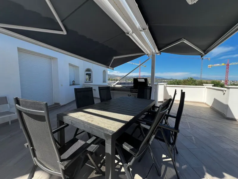 For Sale – Stunning Renovated Villa in Estepona
