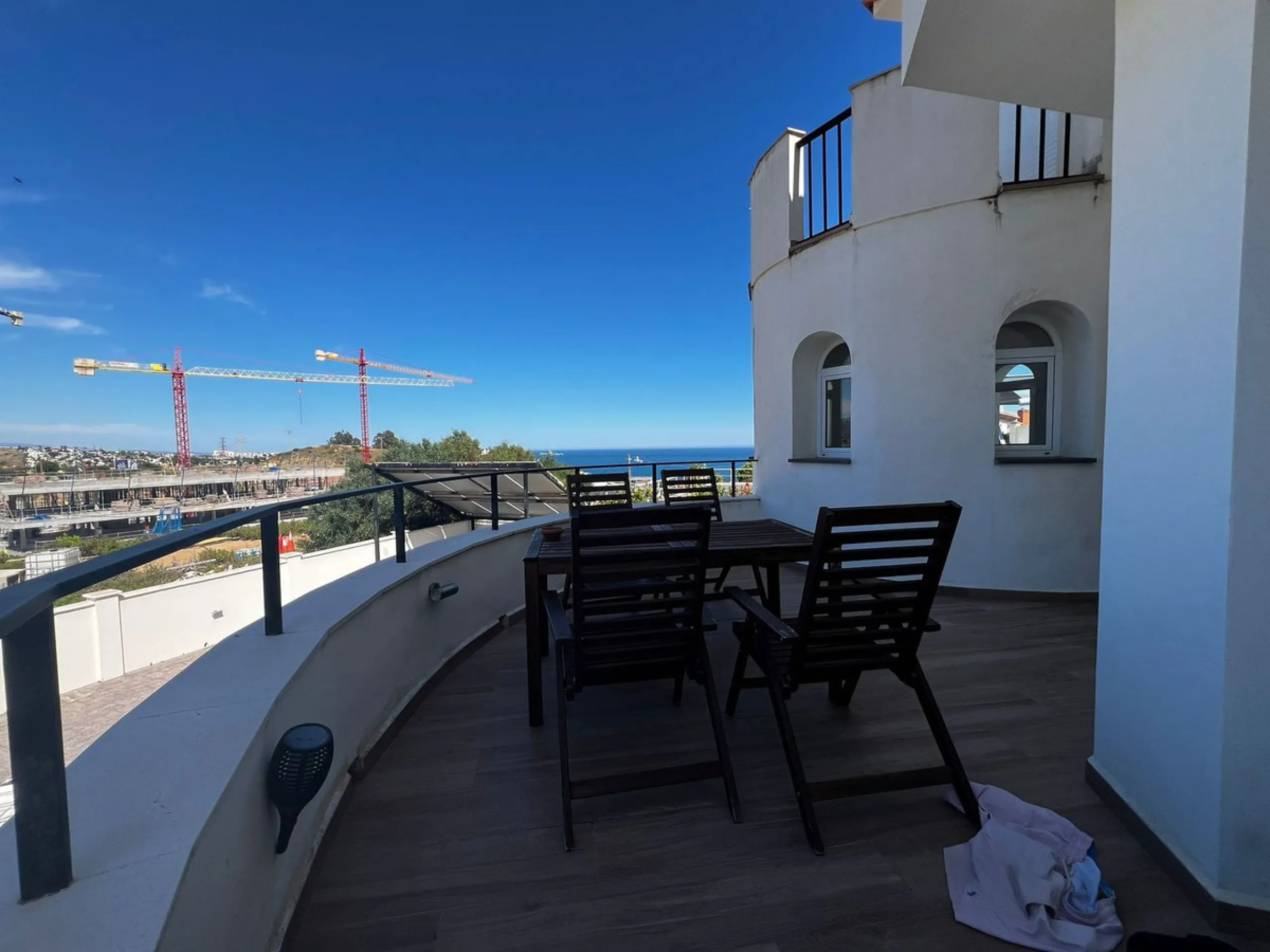 For Sale – Stunning Renovated Villa in Estepona