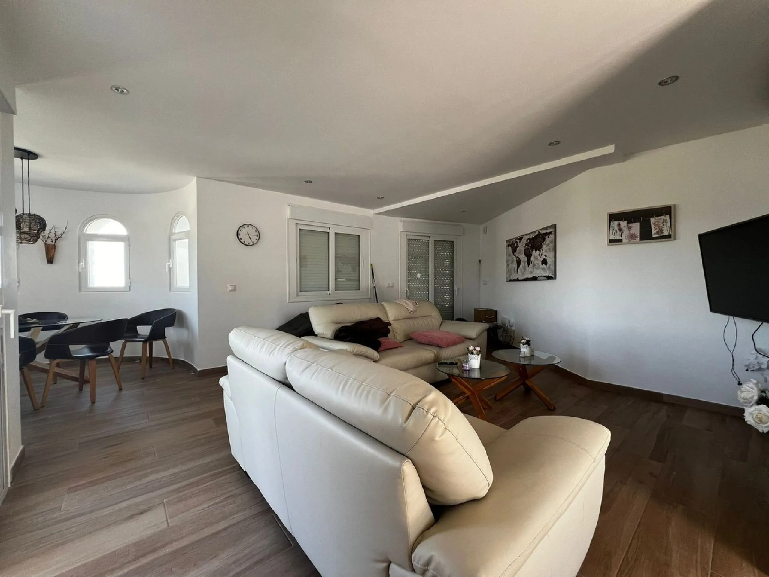 For Sale – Stunning Renovated Villa in Estepona