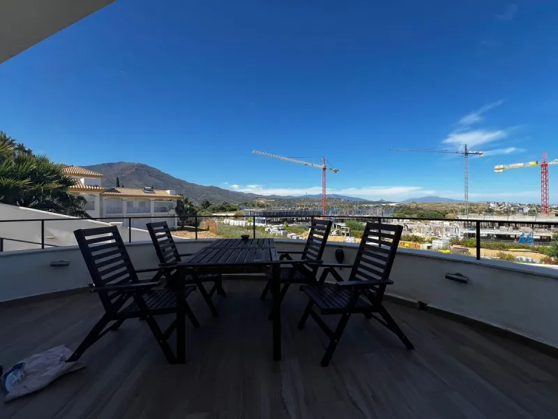 For Sale – Stunning Renovated Villa in Estepona