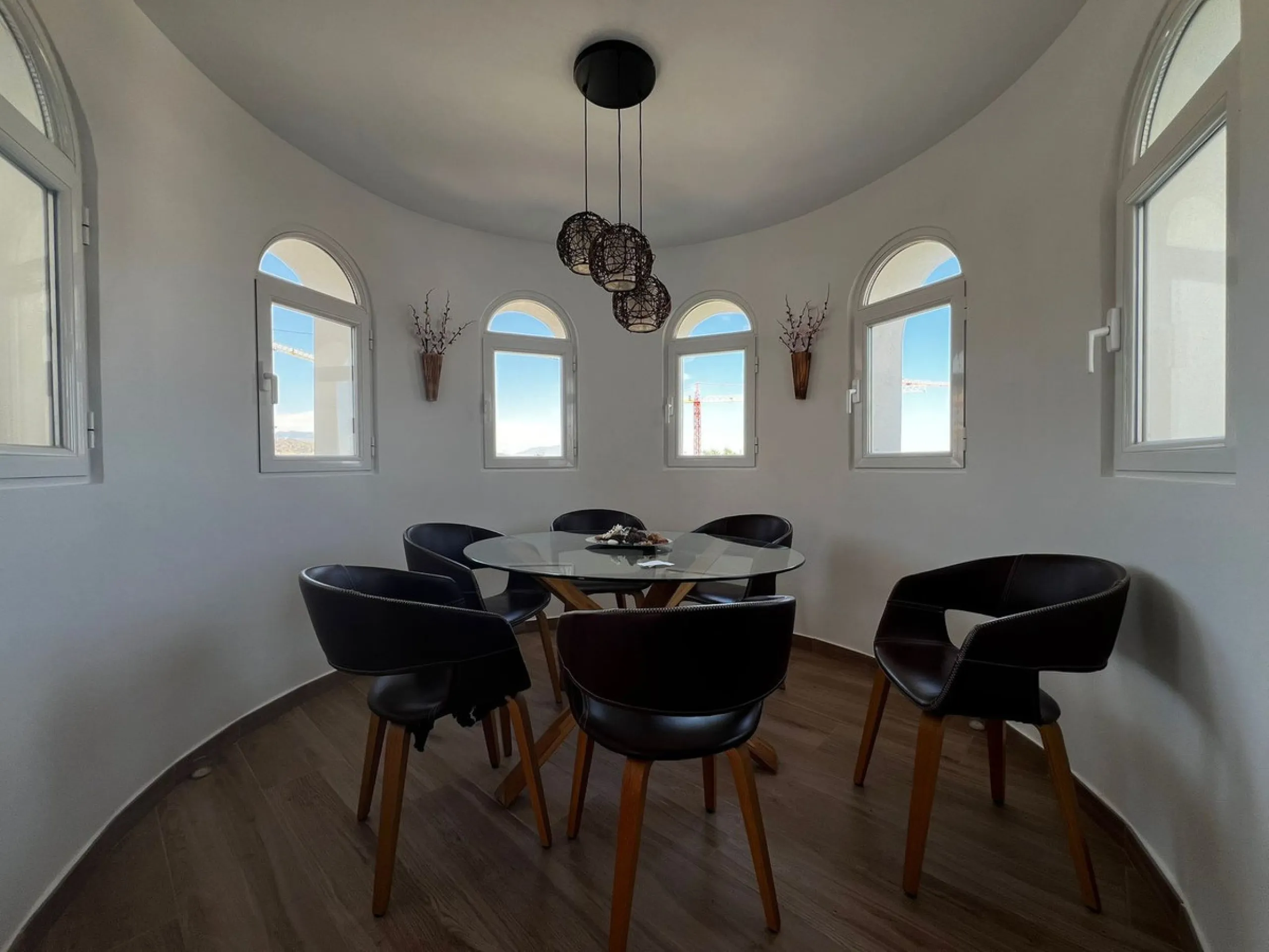 For Sale – Stunning Renovated Villa in Estepona