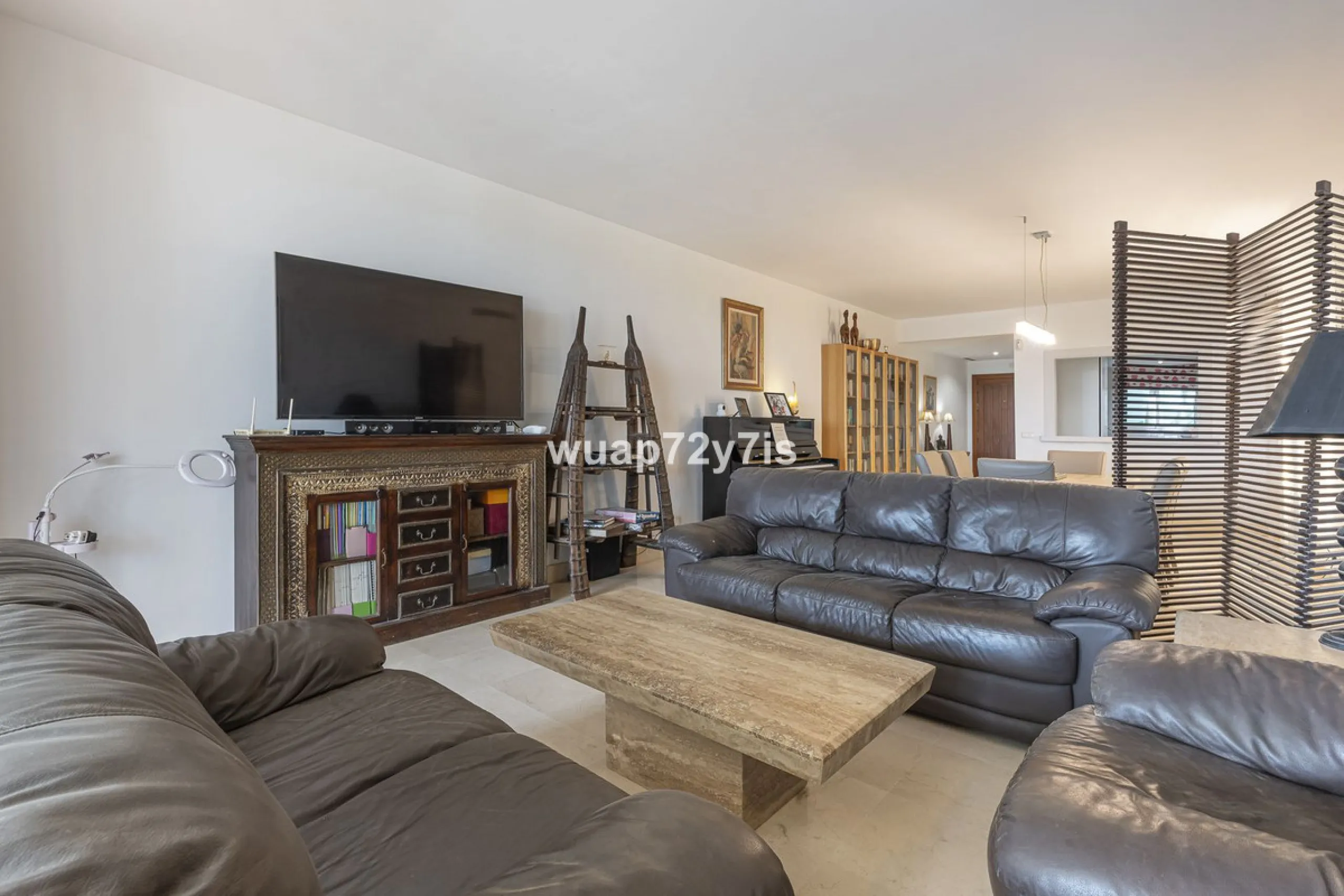 Charming Elevated Ground Floor 3-Bedroom Apartment with Sea and Garden Views – Nueva Andalucía