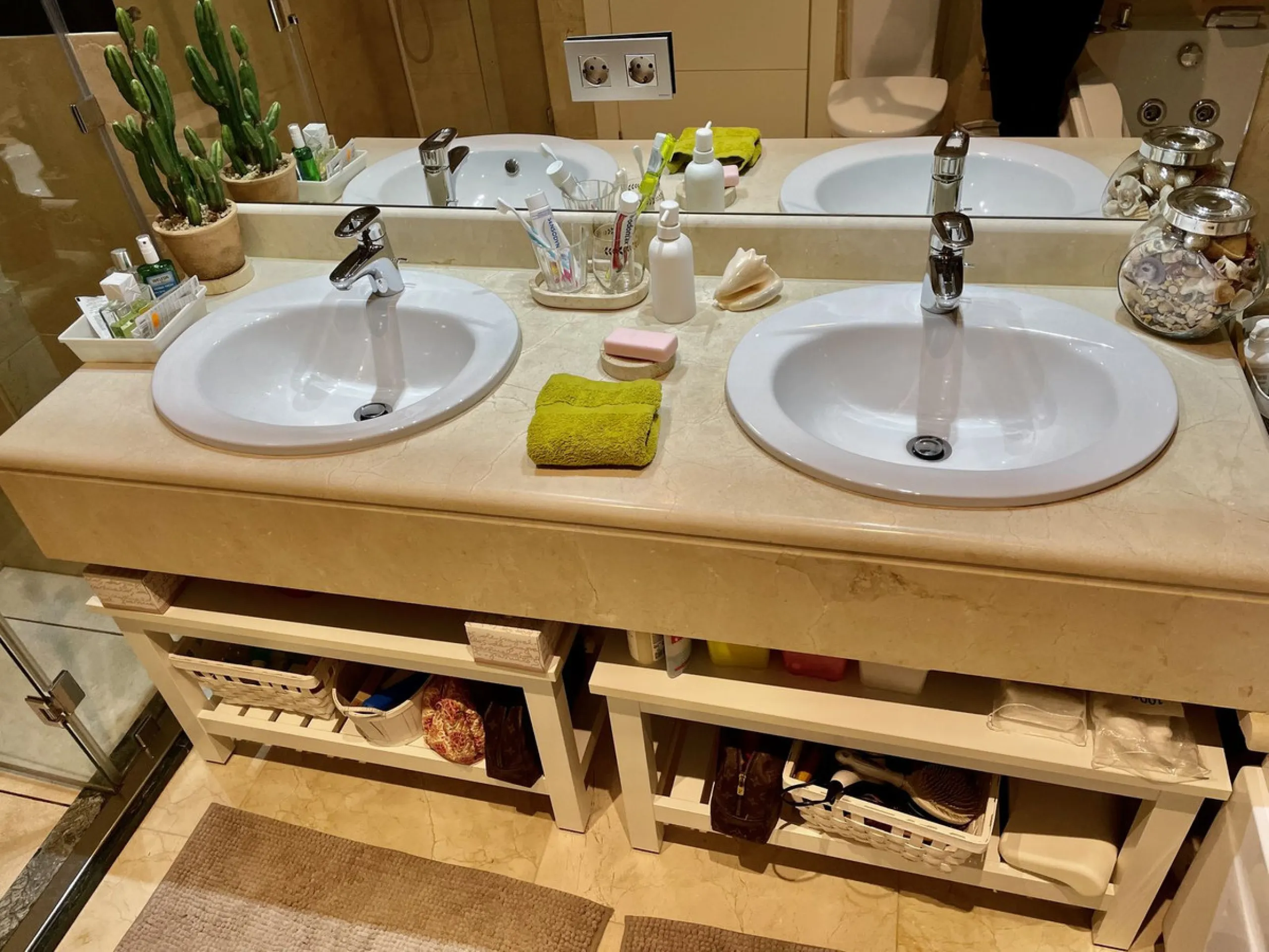 Traumwohnung in Nueva Andalucia: Privatsphäre, Komfort und Ruhe