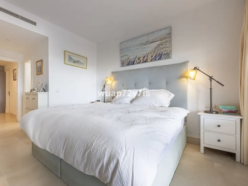 Charming Elevated Ground Floor 3-Bedroom Apartment with Sea and Garden Views – Nueva Andalucía