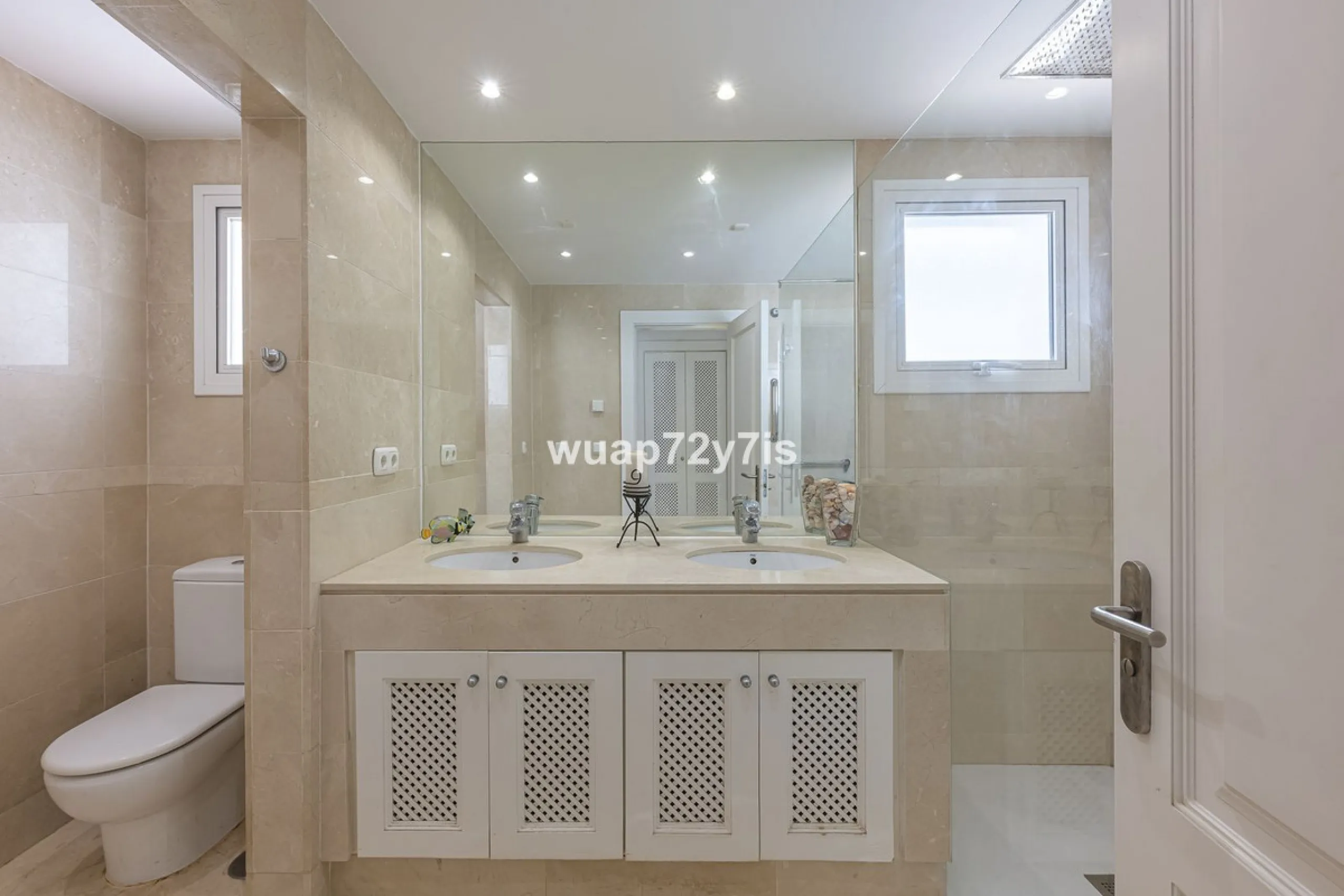 Charming Elevated Ground Floor 3-Bedroom Apartment with Sea and Garden Views – Nueva Andalucía