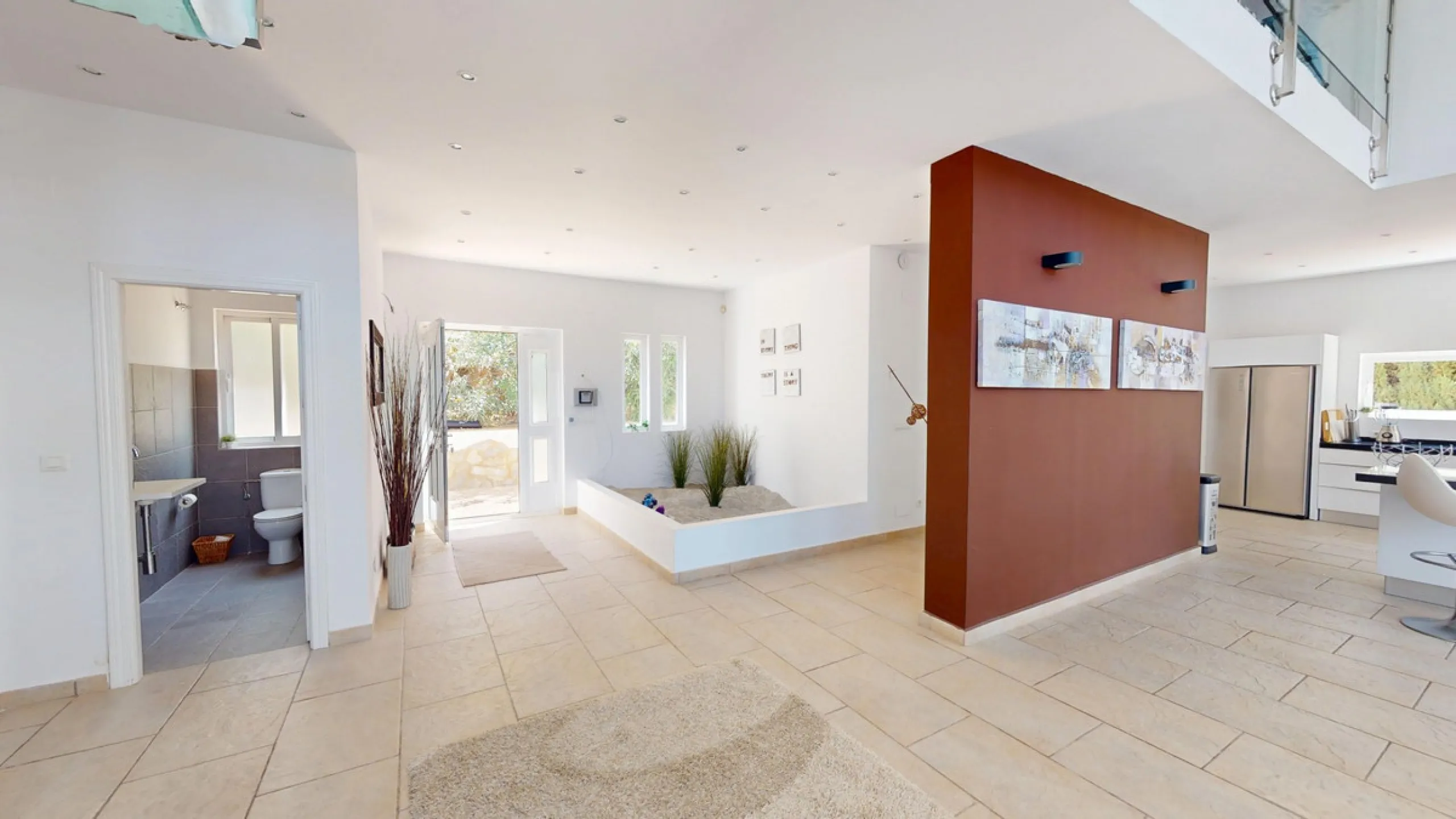 This impressive villa in Málaga, Spain, offers a harmonious blend of space, luxury, and modern design. Spanning 395.8 m2 across two floors, the property boasts 7 bedrooms and 5 bathrooms, making it ideal for large families or those who love to entertain. 
