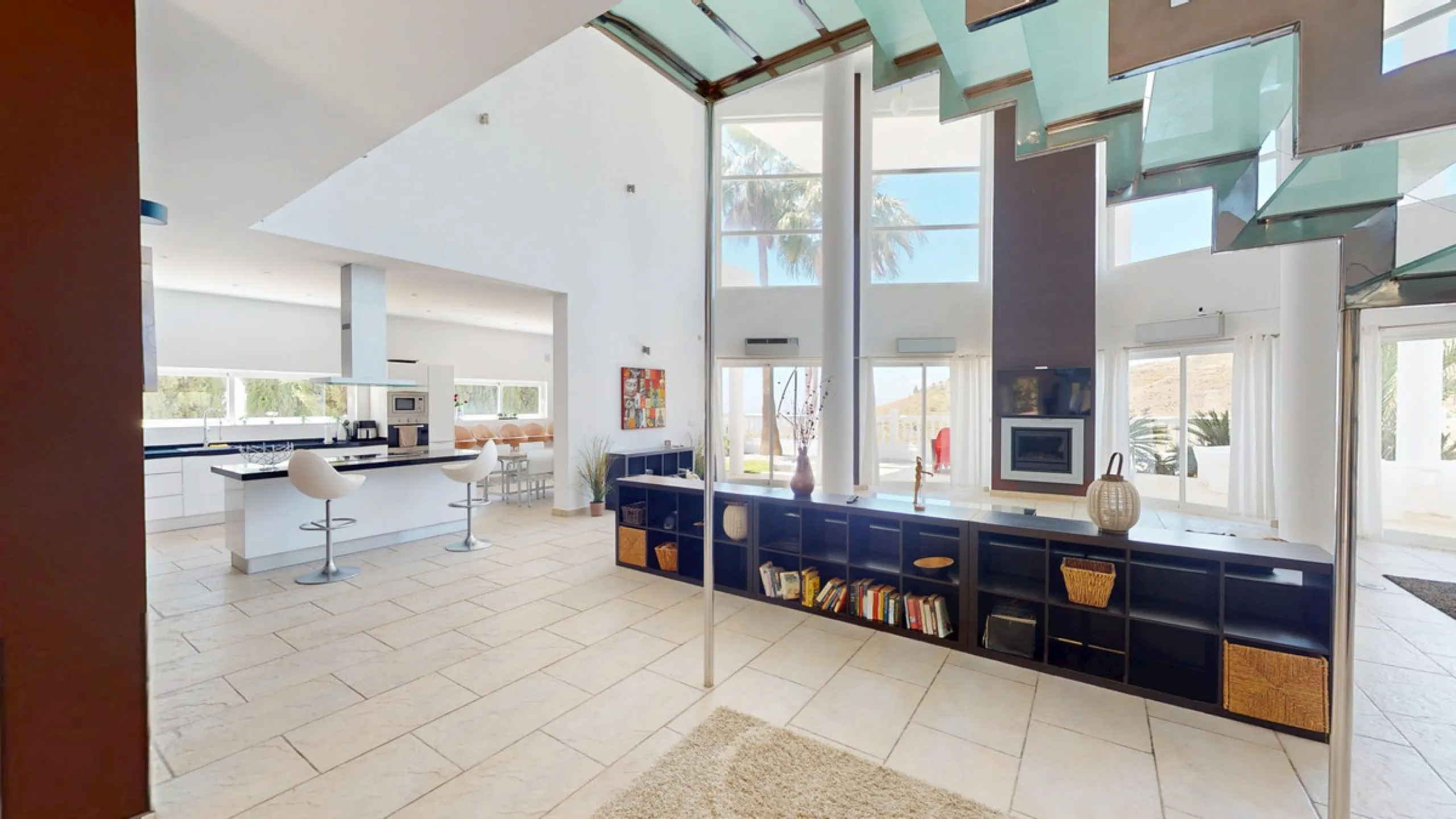 This impressive villa in Málaga, Spain, offers a harmonious blend of space, luxury, and modern design. Spanning 395.8 m2 across two floors, the property boasts 7 bedrooms and 5 bathrooms, making it ideal for large families or those who love to entertain. 