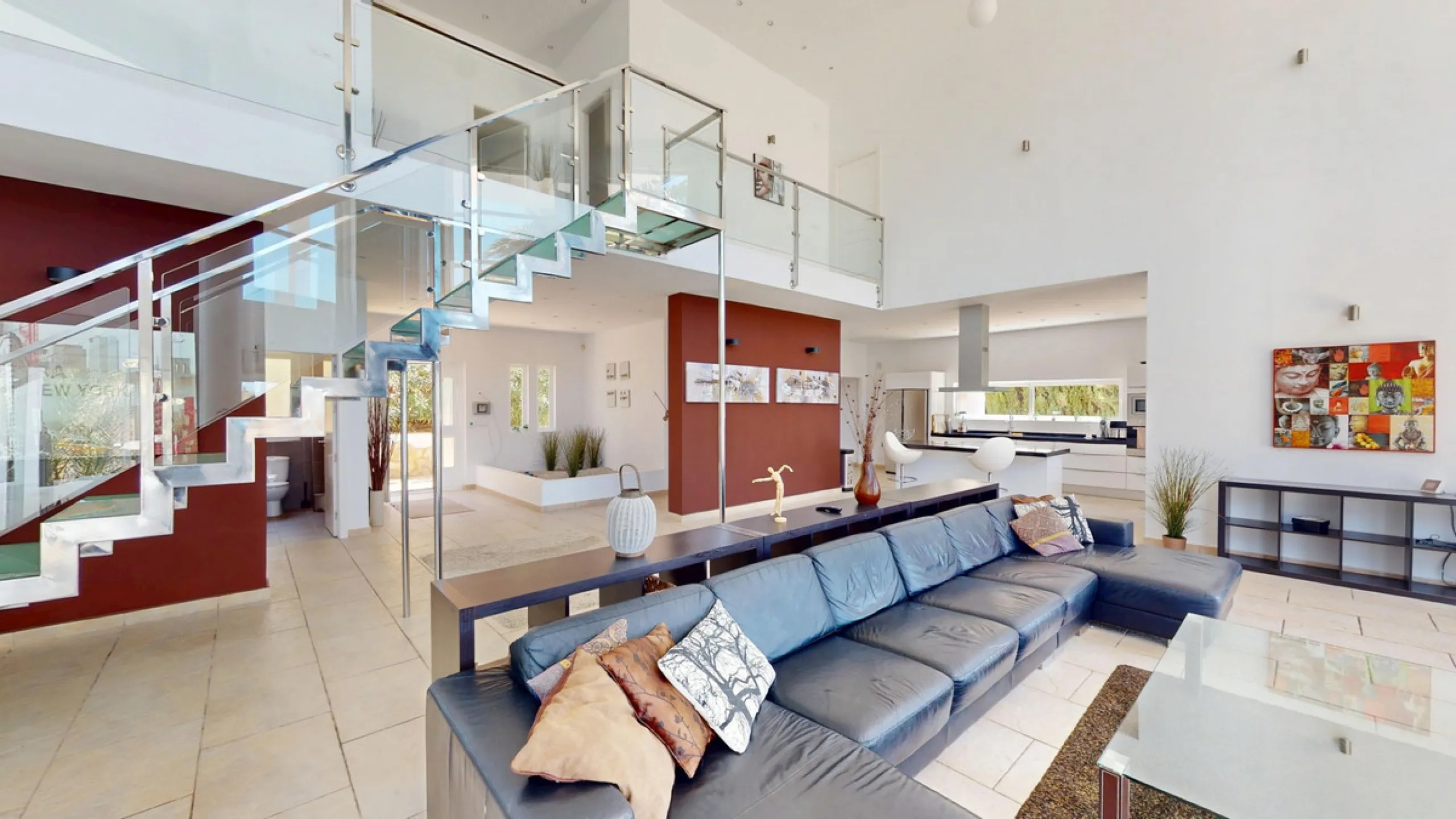 This impressive villa in Málaga, Spain, offers a harmonious blend of space, luxury, and modern design. Spanning 395.8 m2 across two floors, the property boasts 7 bedrooms and 5 bathrooms, making it ideal for large families or those who love to entertain. 
