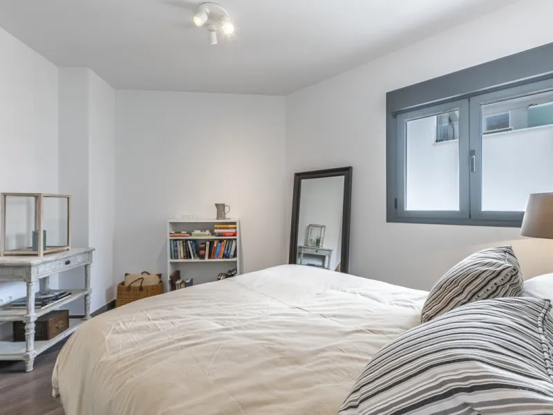Apartment - Middle Floor Apartment в продаже в Estepona, Málaga. В доме 2 спален и 3 ванных комнат. Площадь дома 98 м²