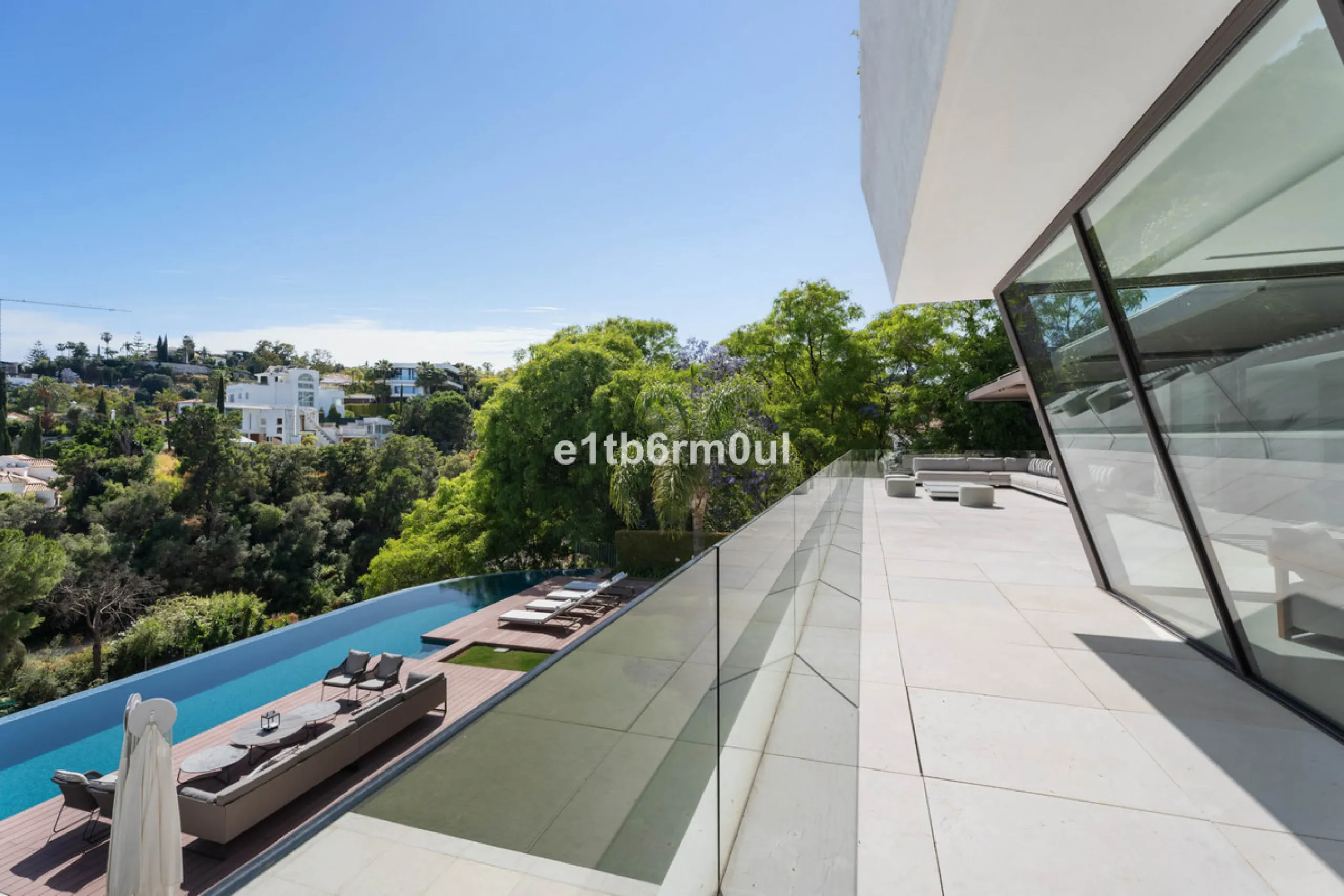 Experience the pinnacle of modern Mediterranean architecture with this brand-new designer villa nestled in the prestigious La Quinta residential enclave of Benahavís. Offering breathtaking panoramic sea and golf course views, this exquisitely crafted home