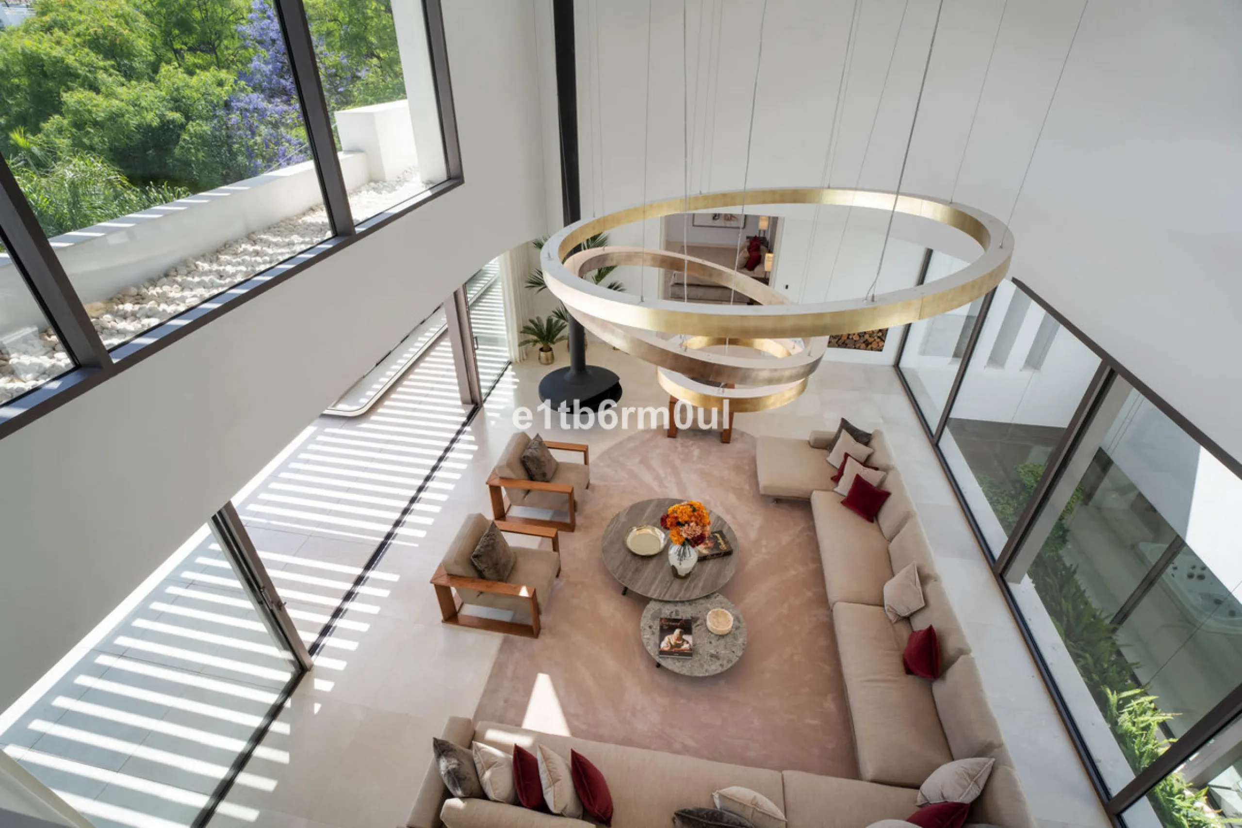 Experience the pinnacle of modern Mediterranean architecture with this brand-new designer villa nestled in the prestigious La Quinta residential enclave of Benahavís. Offering breathtaking panoramic sea and golf course views, this exquisitely crafted home